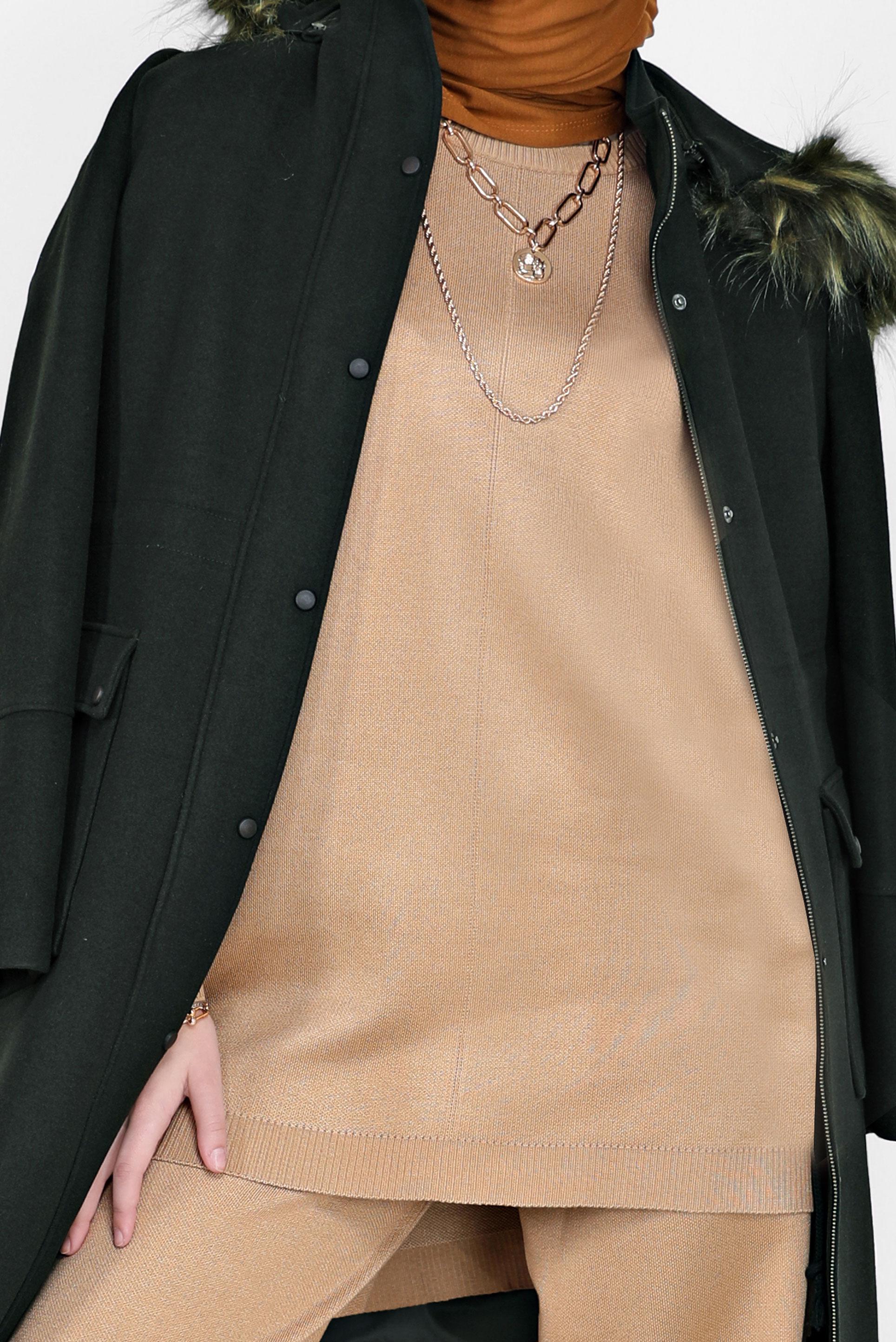 Tesettür giyim HAKİ CEPLİ KAPÜŞONLU KABAN 90203 