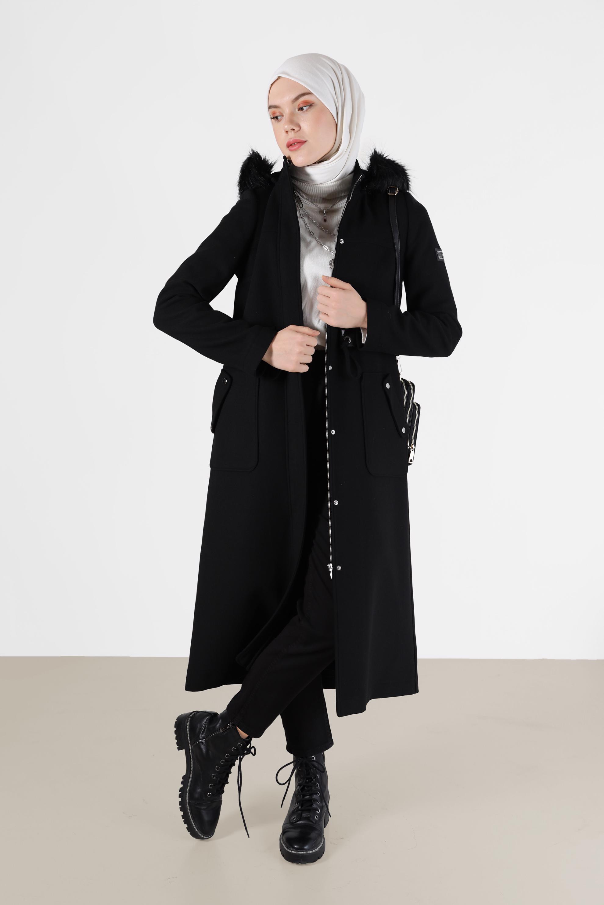 Tesettür giyim SİYAH KAPÜŞONLU BELİ BÜZGÜLÜ KABAN 90204 