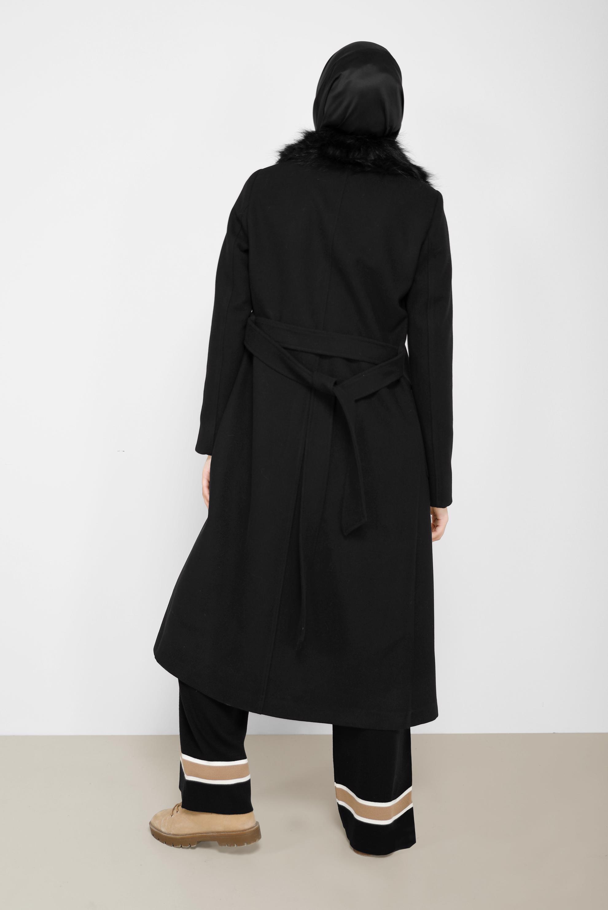 Tesettür giyim SİYAH KÜRK DETAYLI KUŞAKLI KABAN 90205 