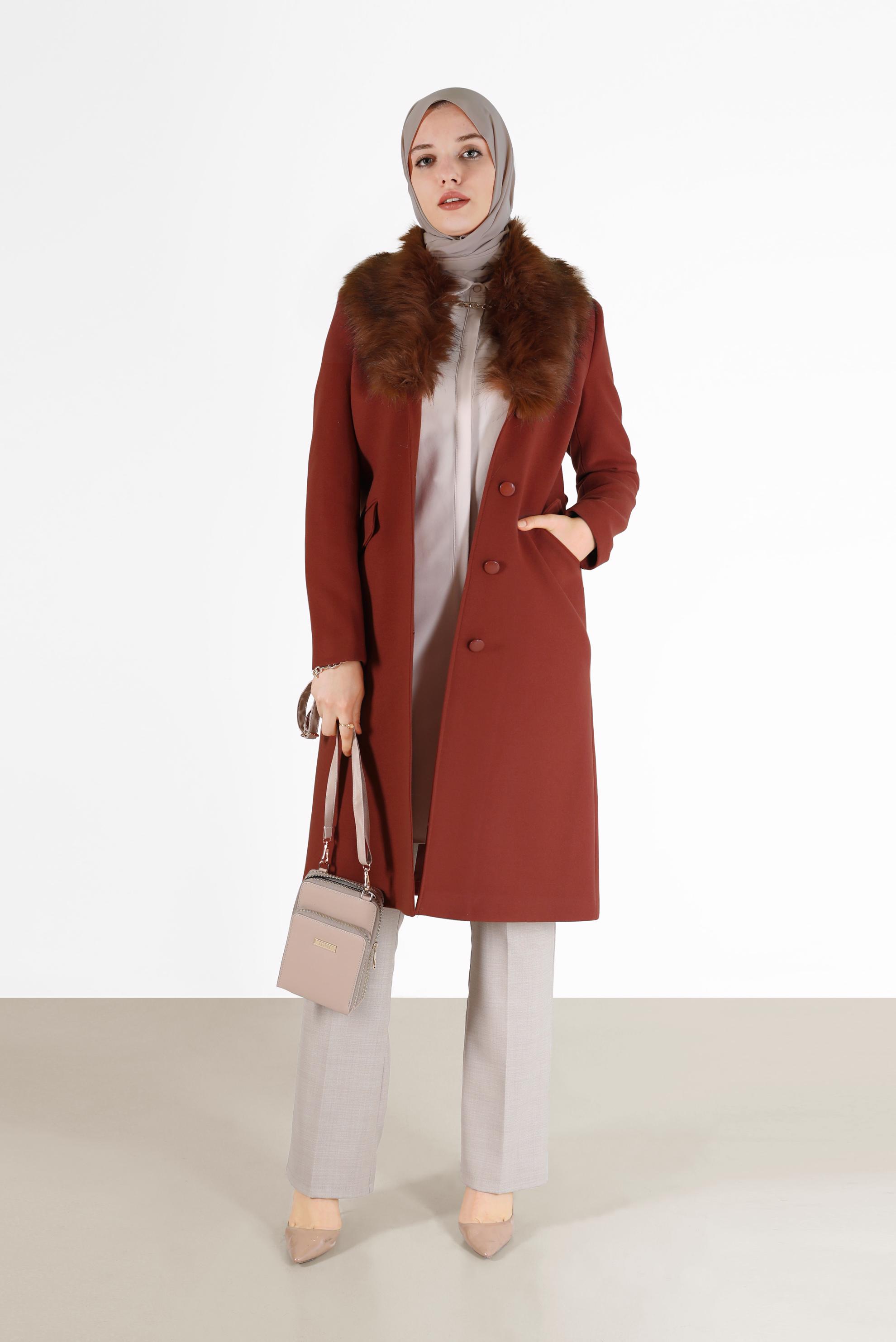 Tesettür giyim TURUNCU KÜRK DETAYLI KUŞAKLI KABAN 90206	