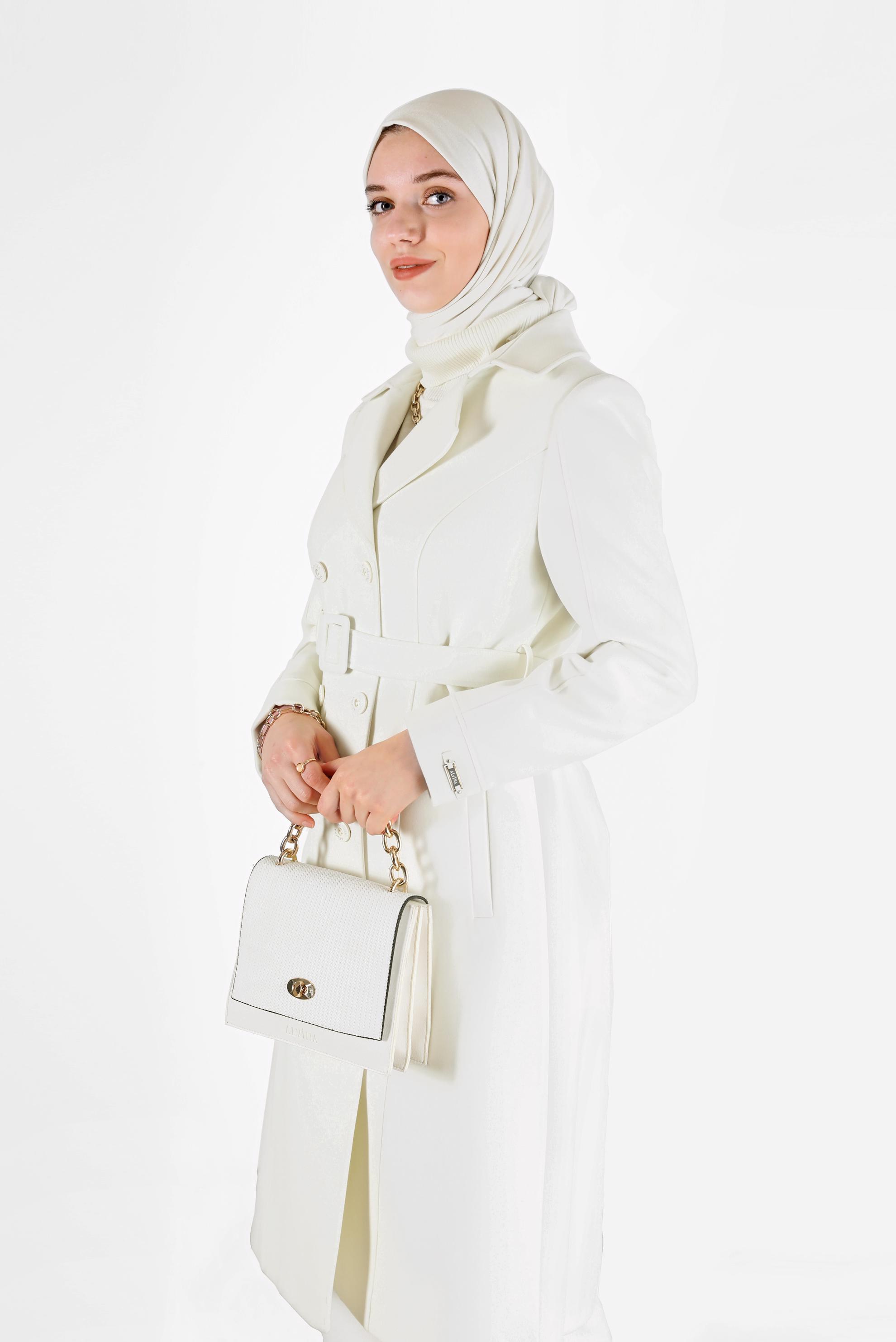 Tesettür giyim BEYAZ BELİ KUŞAKLI KRUVAZE YAKA KABAN 90218 