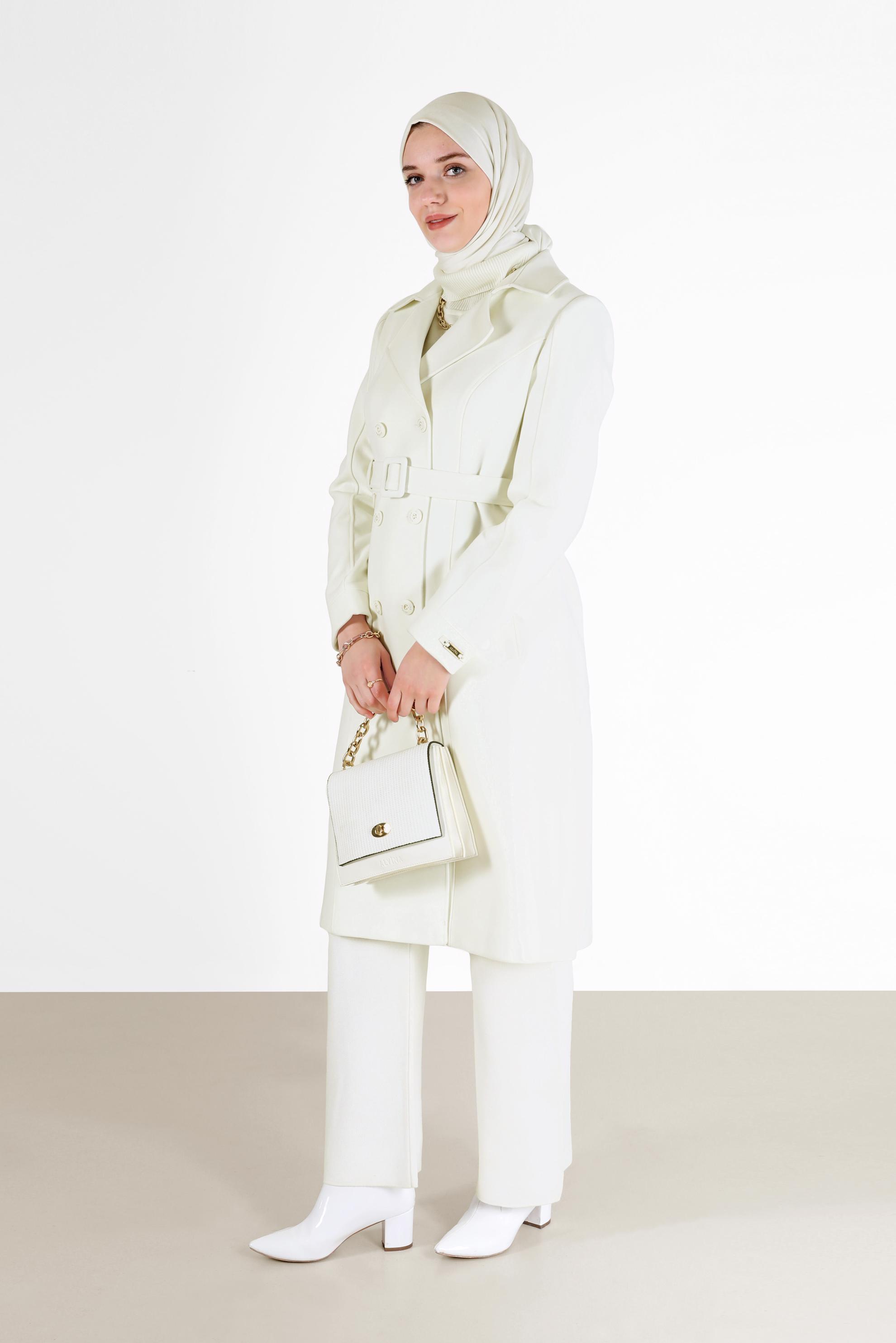 Tesettür giyim BEYAZ BELİ KUŞAKLI KRUVAZE YAKA KABAN 90218 