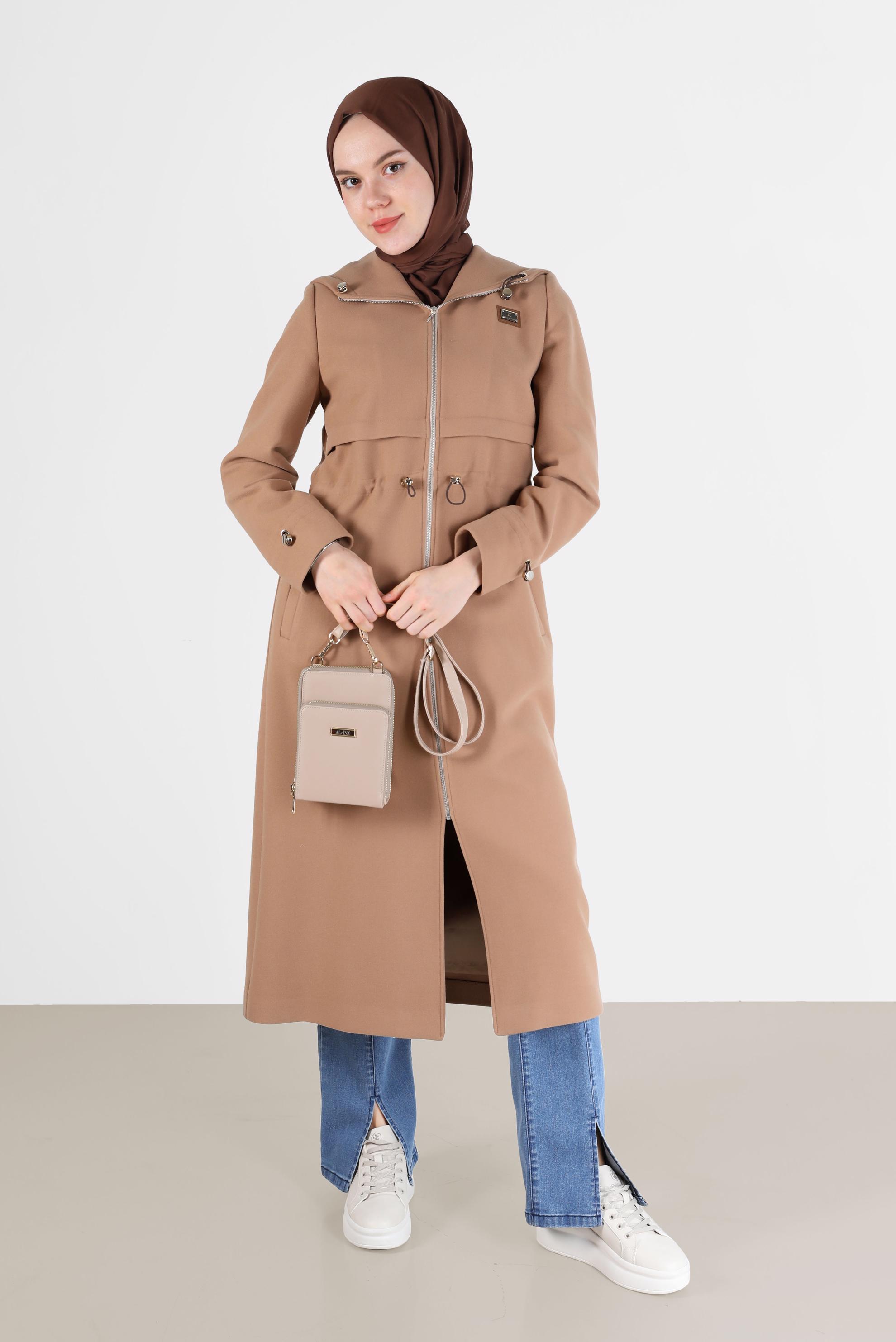 Tesettür giyim TABA BELİ BÜZGÜLÜ KAPÜŞONLU KABAN 90236 