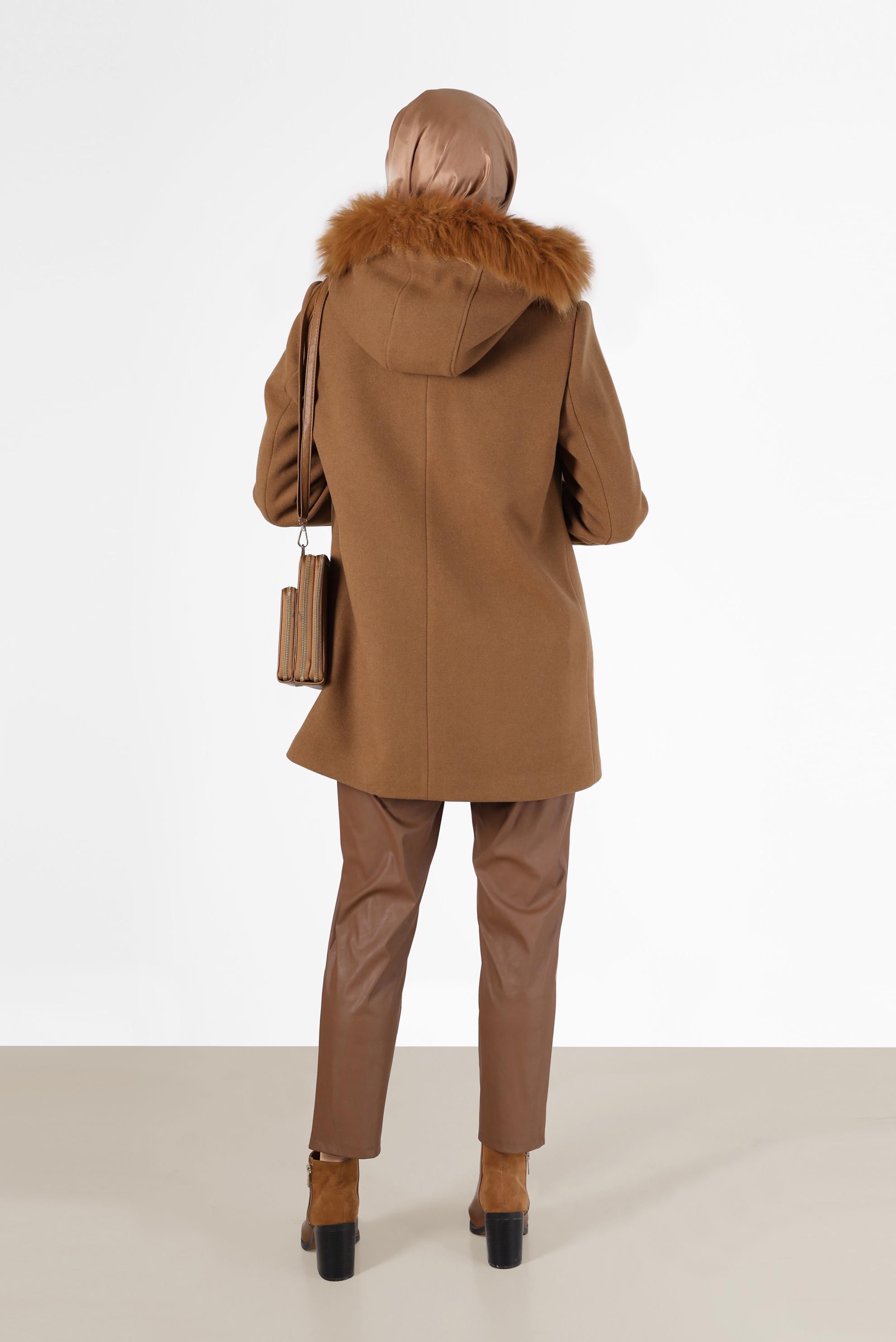 Vêtements hijab TABA MANTEAU ZIPPÉ À CAPUCHE FOURRURE 90240