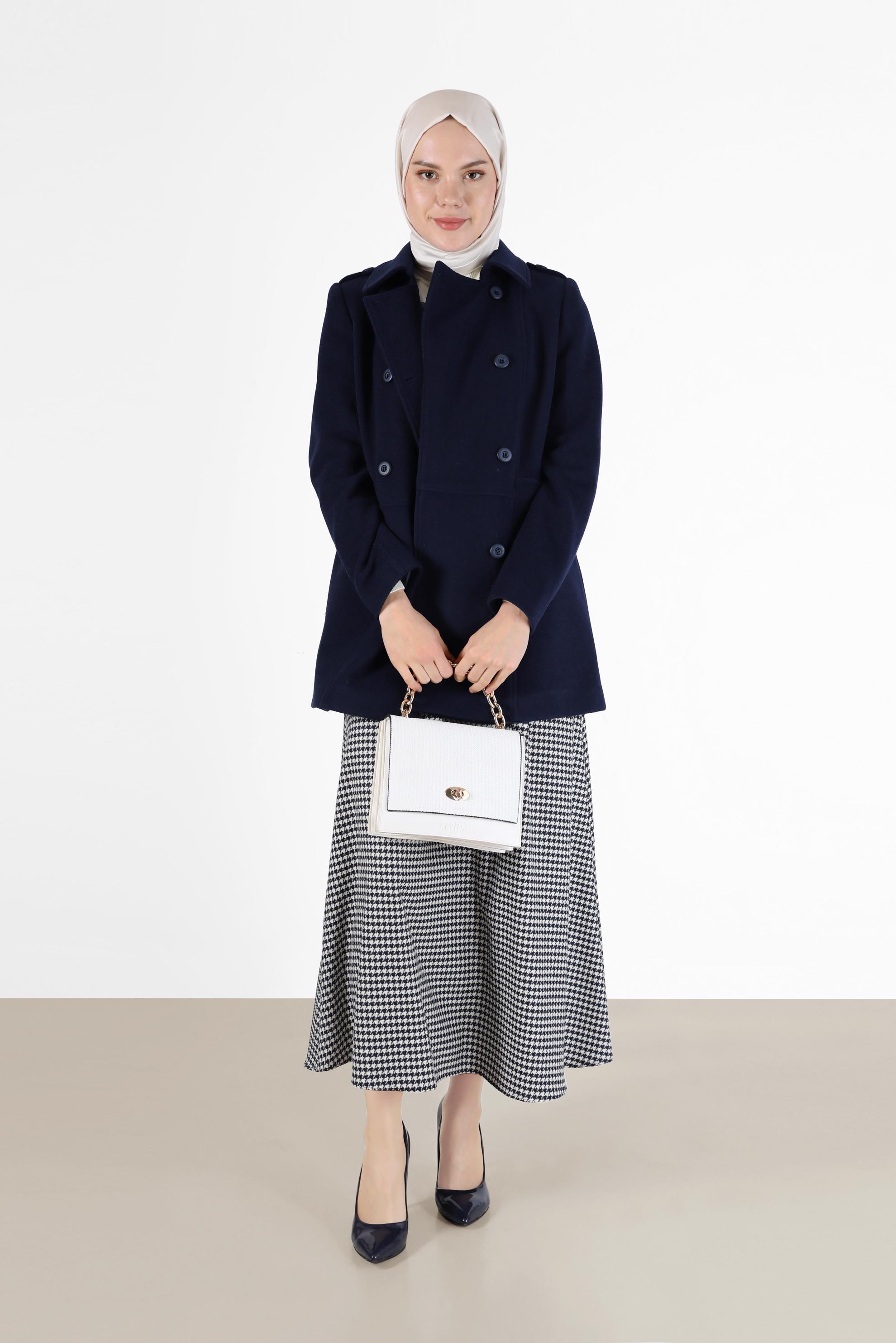 Tesettür giyim LACİVERT DÜĞME DETAYLI CEPLİ KAŞE KABAN 90243 