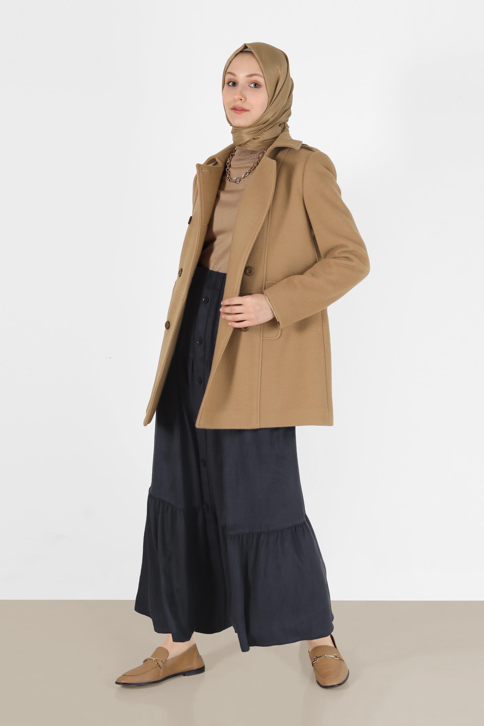 Tesettür giyim KAHVE DÜĞME DETAYLI CEPLİ KAŞE KABAN 90243 