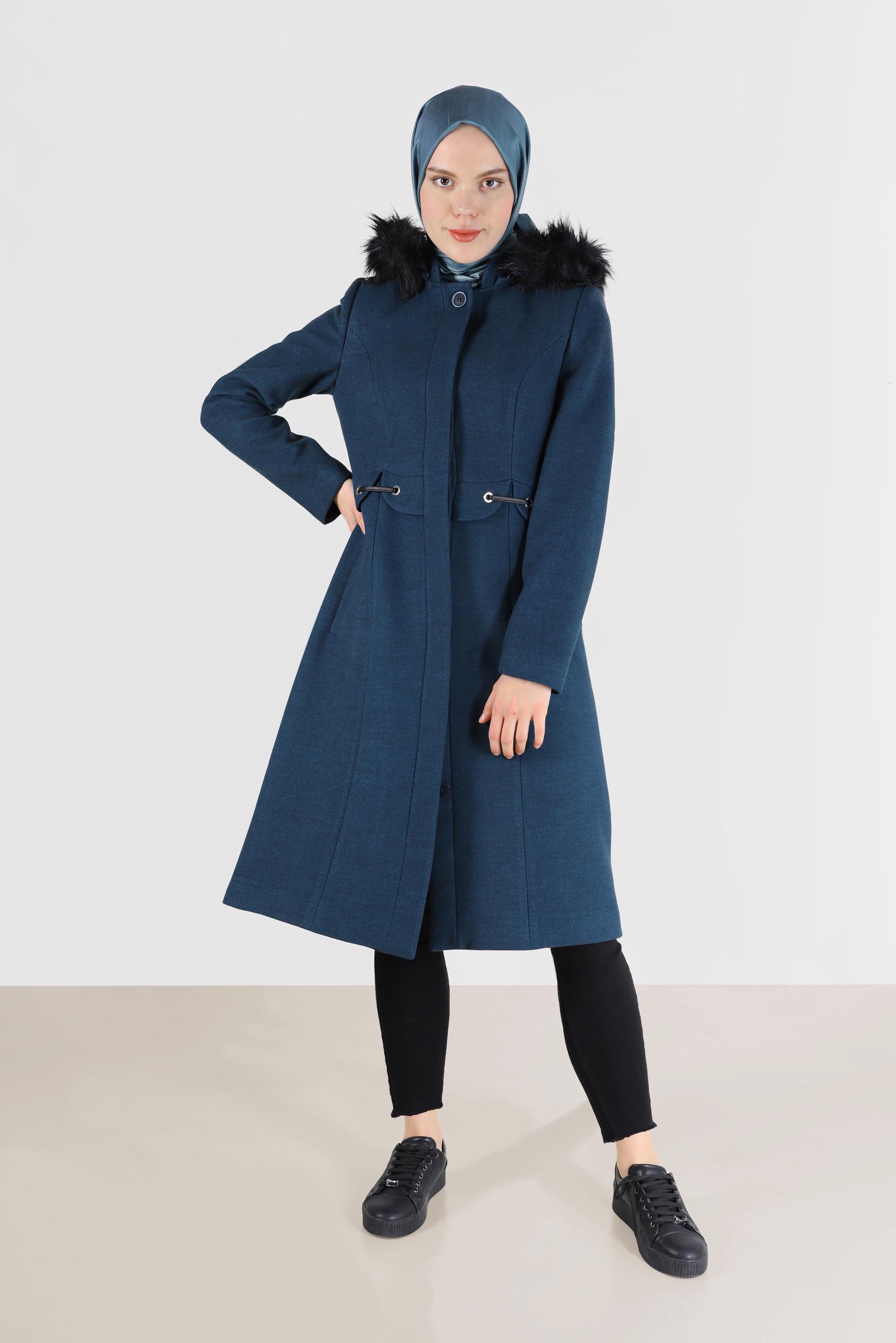 Tesettür giyim MAVİ KUŞGÖZÜ DETAYLI KAPÜŞONU KÜRKLÜ KABAN 90248