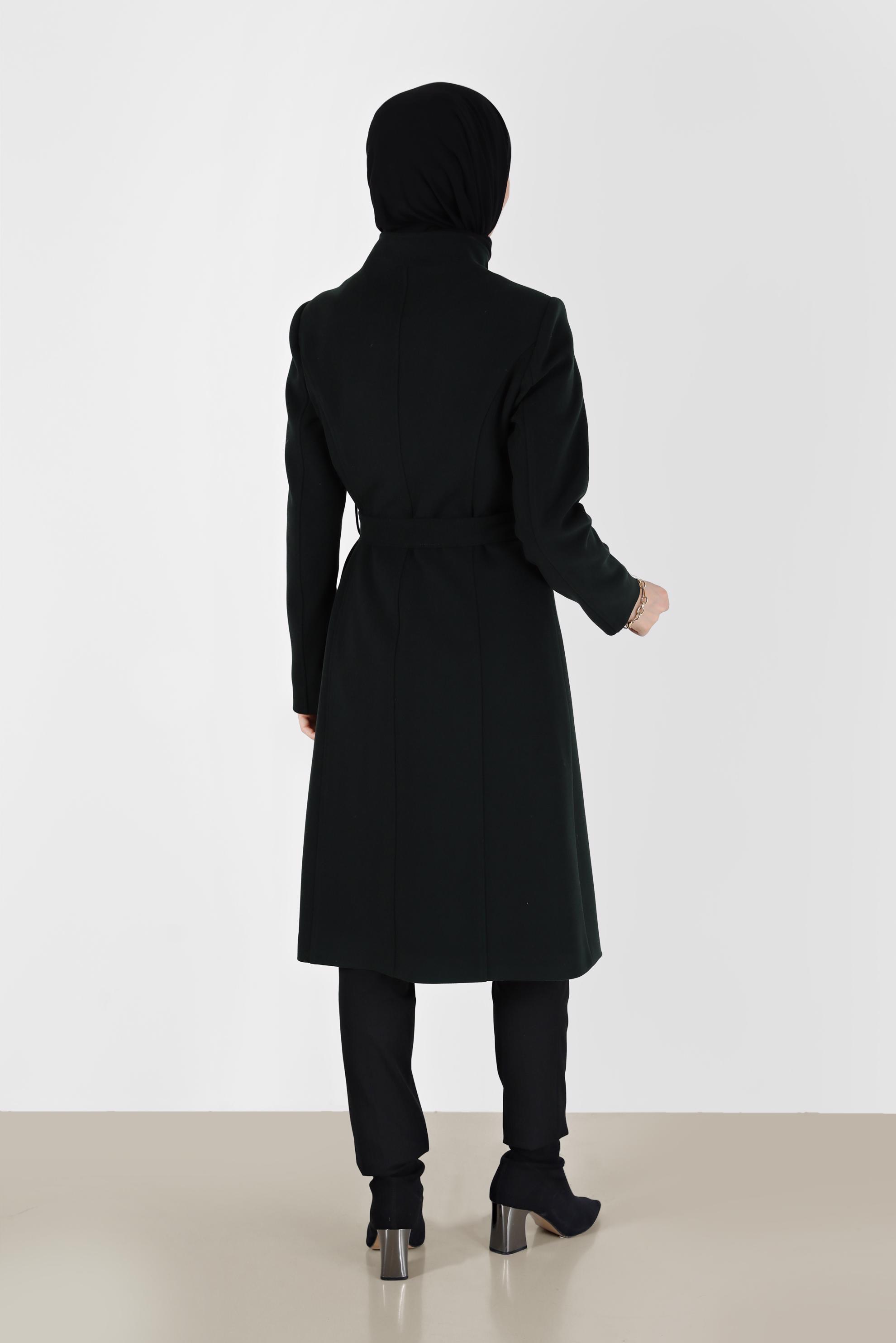 Tesettür giyim SİYAH DÜĞME DETAYLI KUŞAKLI KABAN 90255