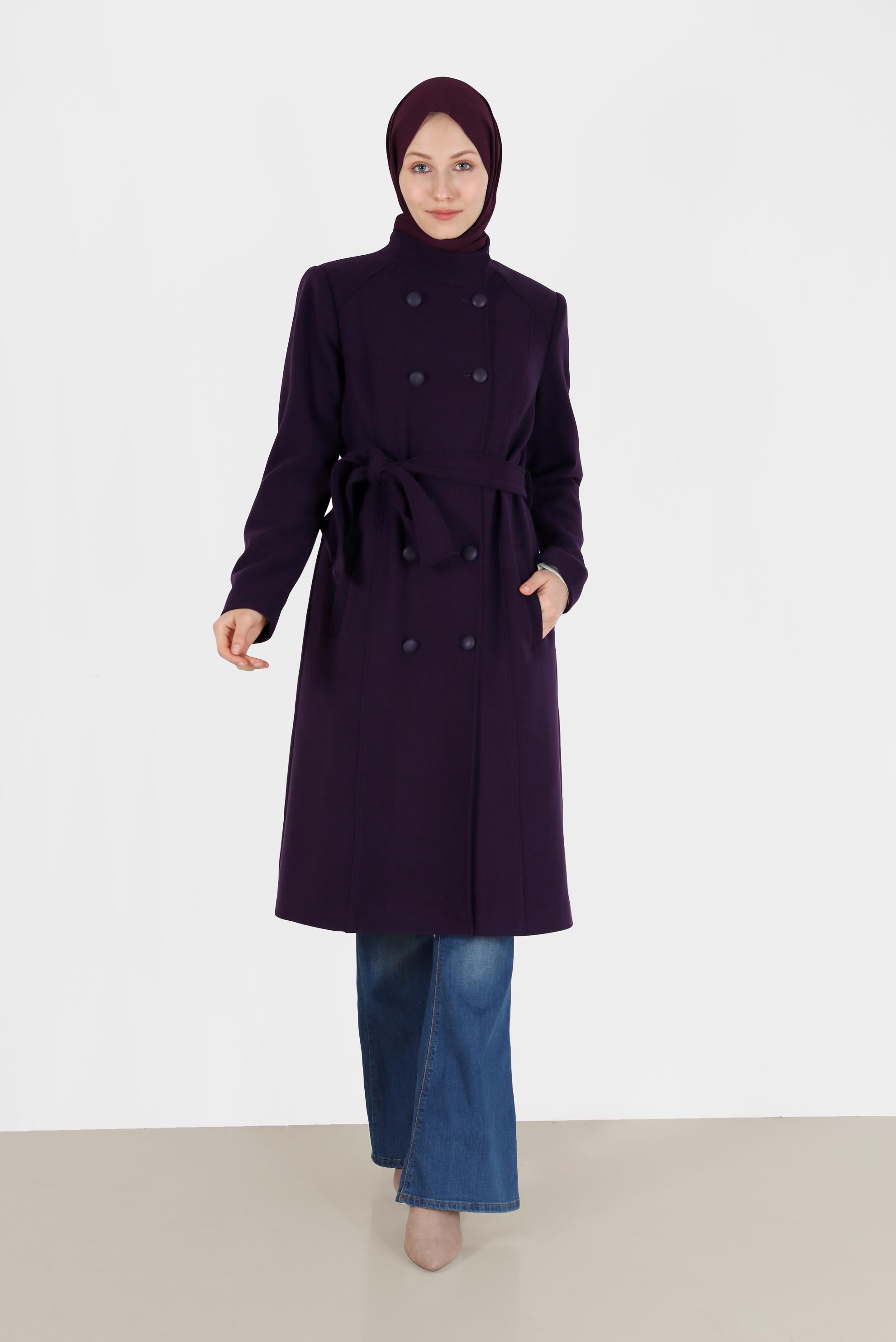 Tesettür giyim MOR DÜĞME DETAYLI KUŞAKLI KABAN 90255