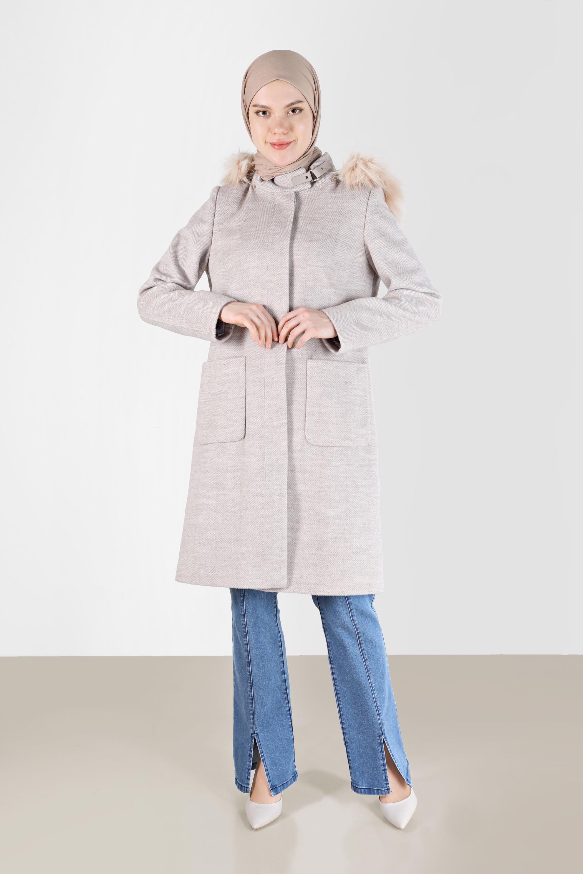 Vêtements hijab BEIGE MANTEAU EN MAILLE À CHEVRONS AVEC POCHE 90281