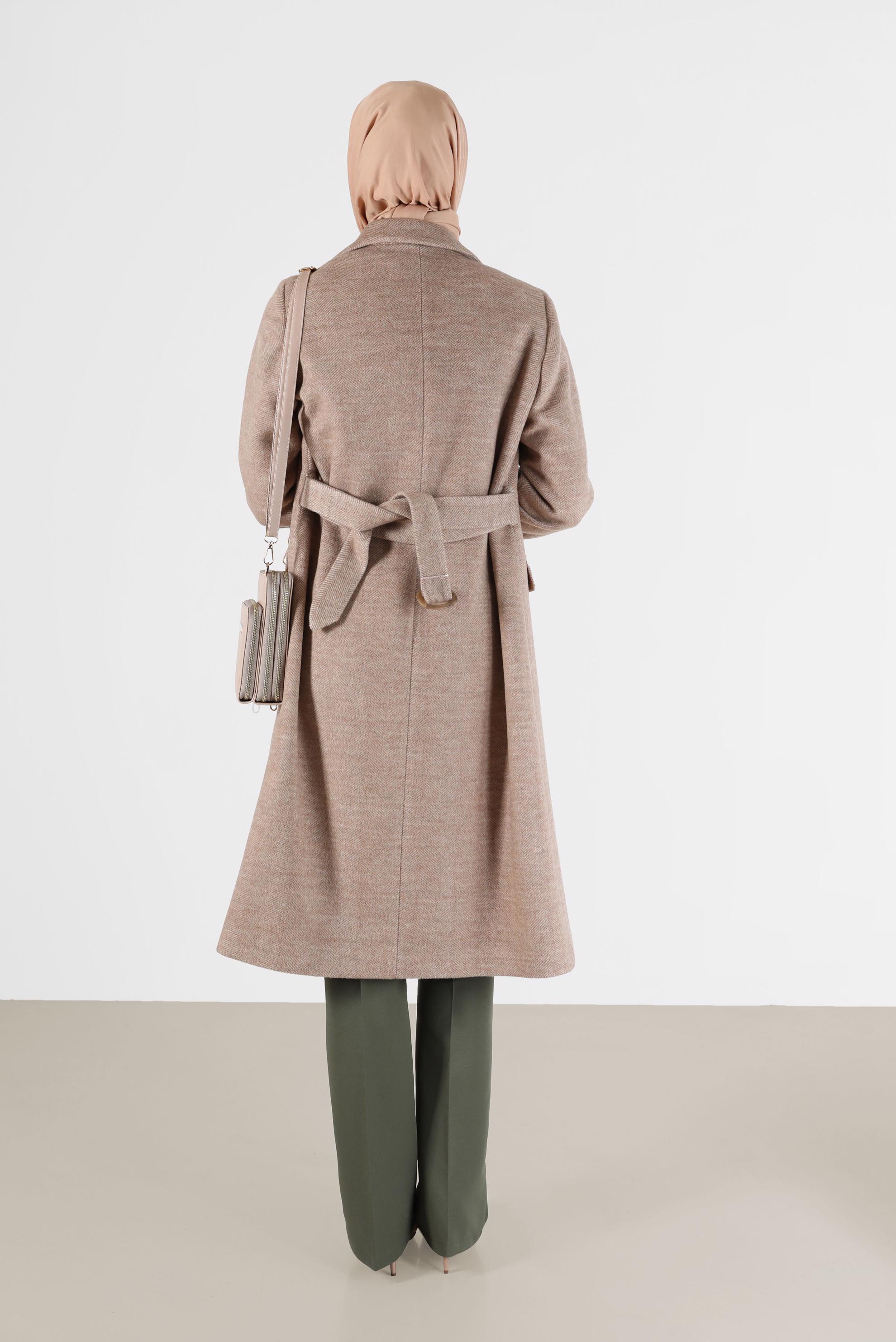 Tesettür giyim VİZON DÜĞMELİ KUŞAKLI KRUVAZE YAKA KABAN 90282 