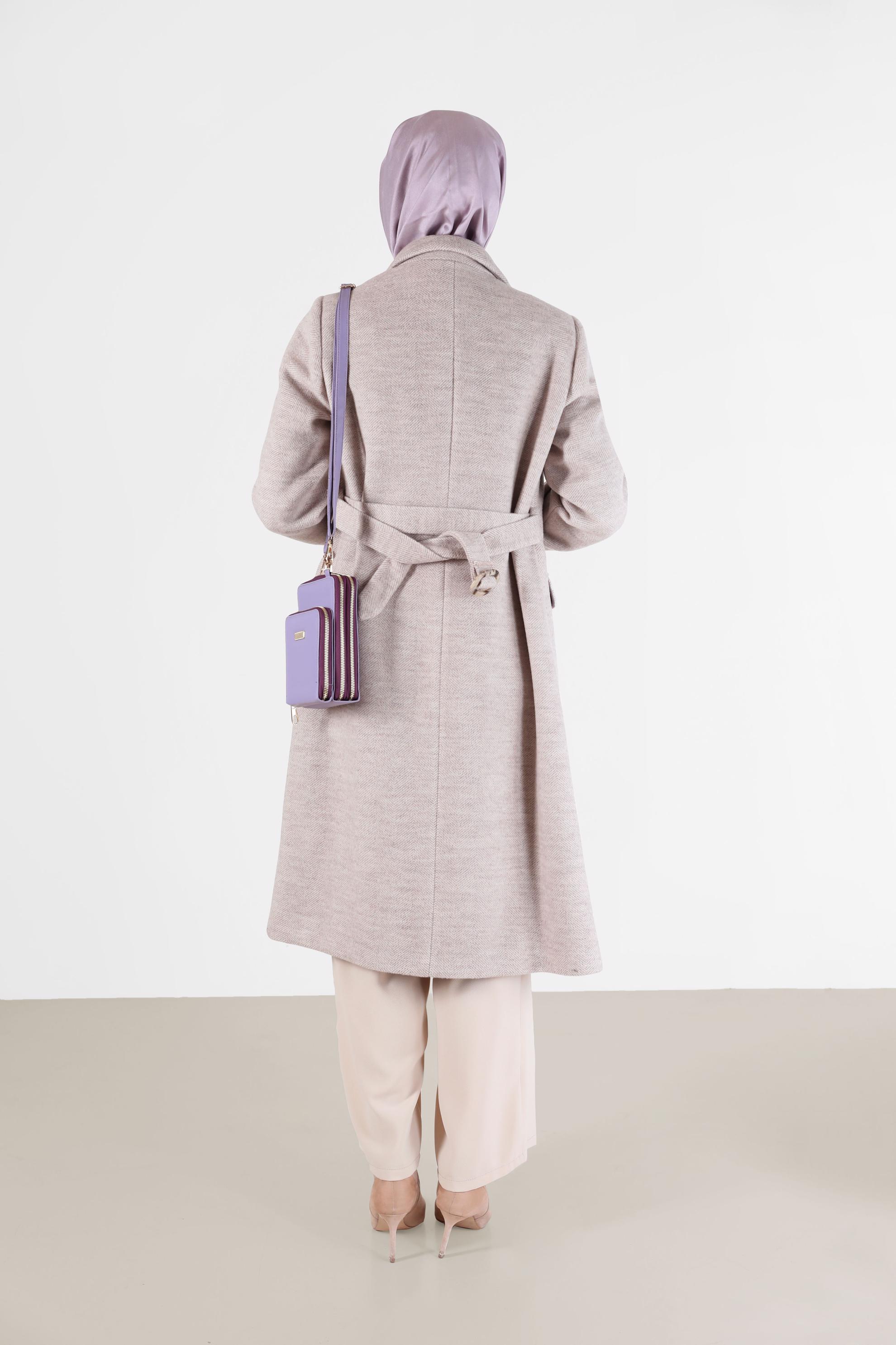 Tesettür giyim BEJ DÜĞMELİ KUŞAKLI KRUVAZE YAKA KABAN 90282 