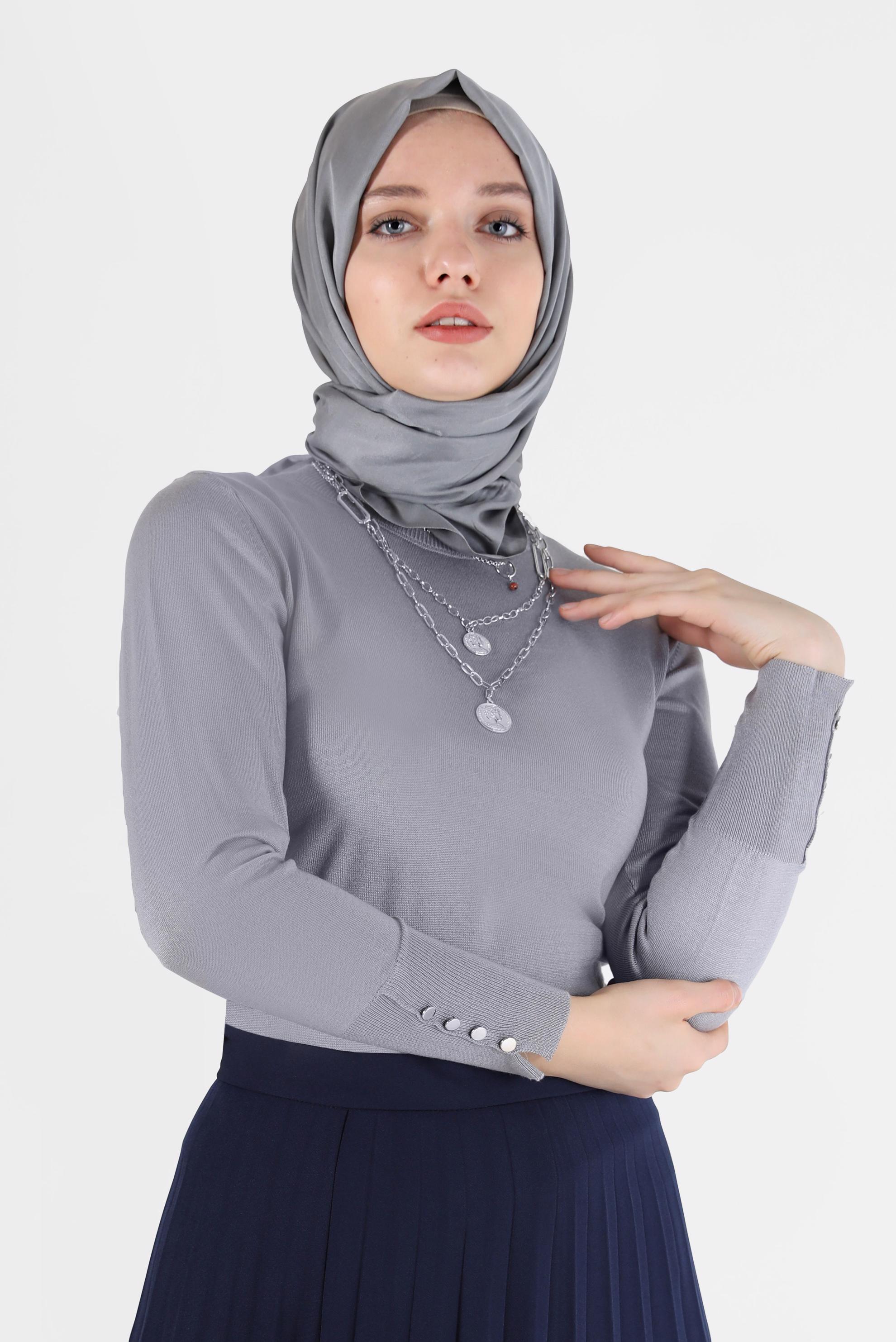 Tesettür giyim GRİ KOLLARI DÜĞME DETAYLI BASIC TRİKO KAZAK 42101 