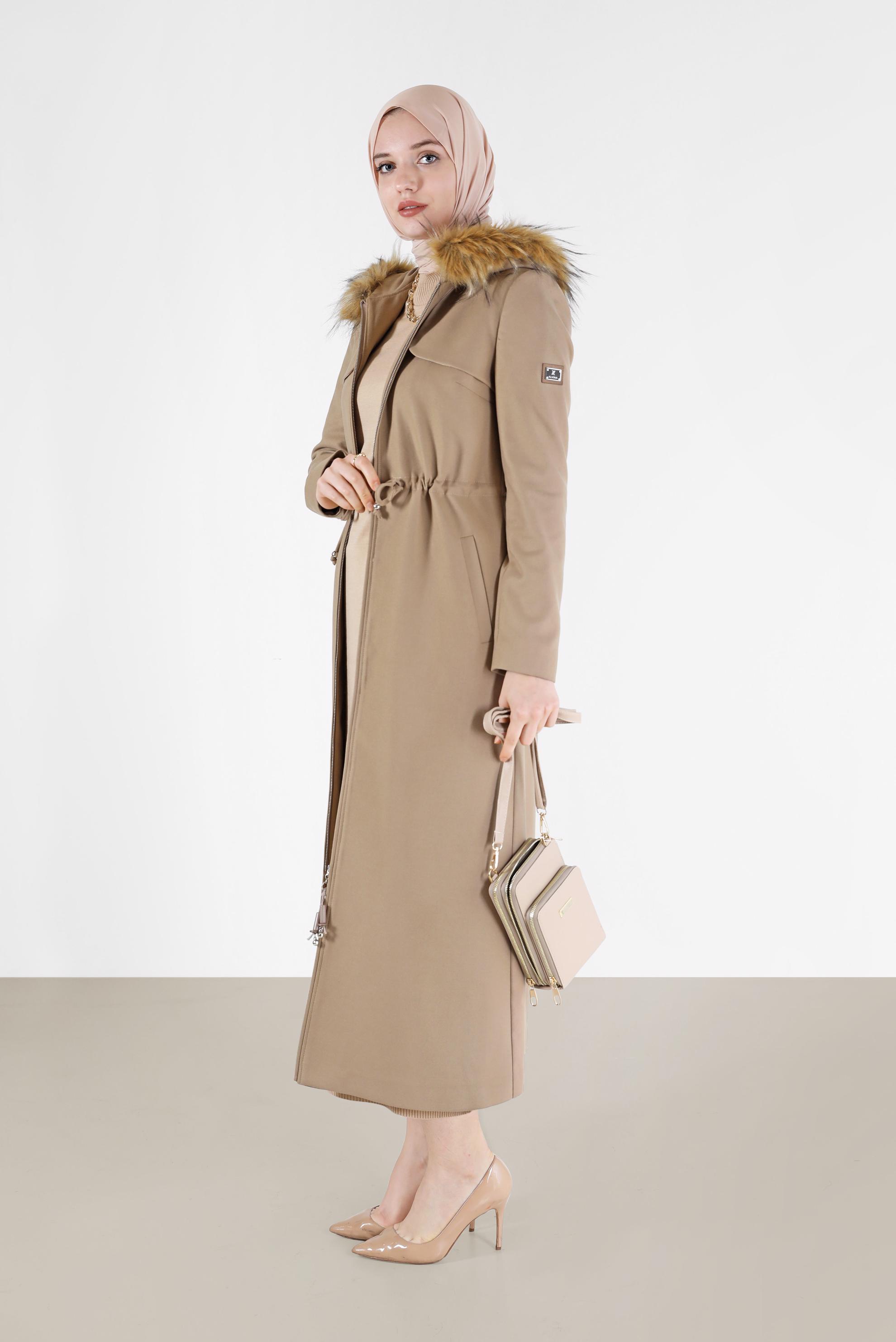 Vêtements hijab BEIGE MANTEAU À CAPUCHE À CAPUCHE EN FOURRURE 90208
