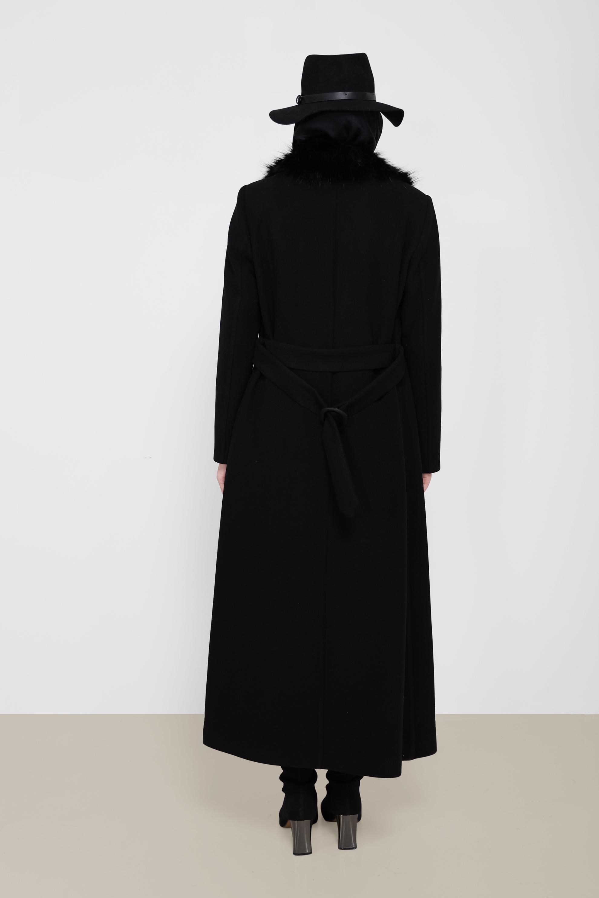 Tesettür giyim SİYAH KÜRK DETAYLI KUŞAKLI UZUN MANTO 90210 