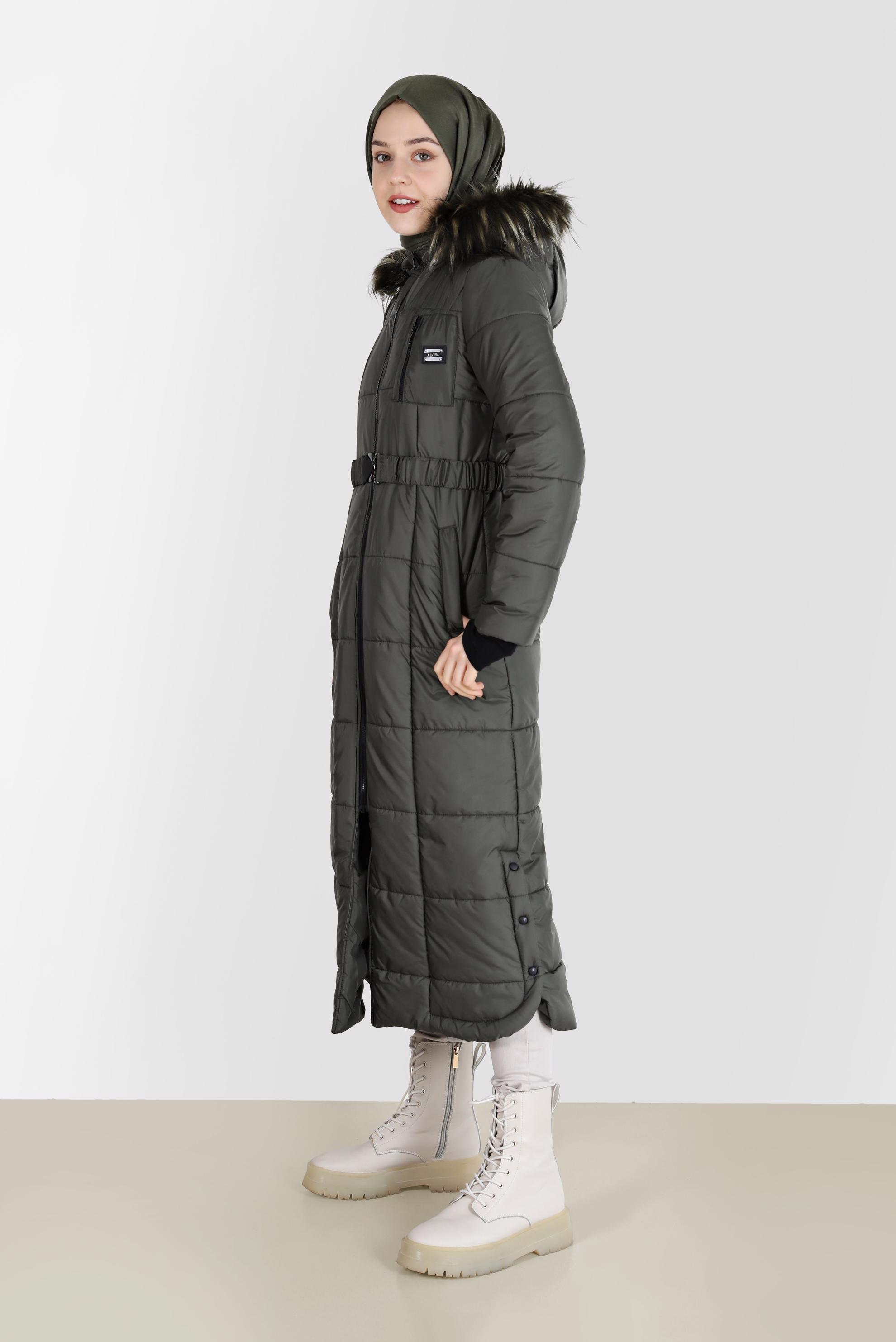 Vêtements hijab KAKI MANTEAU À CAPUCHE EN FOURRURE À DÉTAILS PRESSION 90213