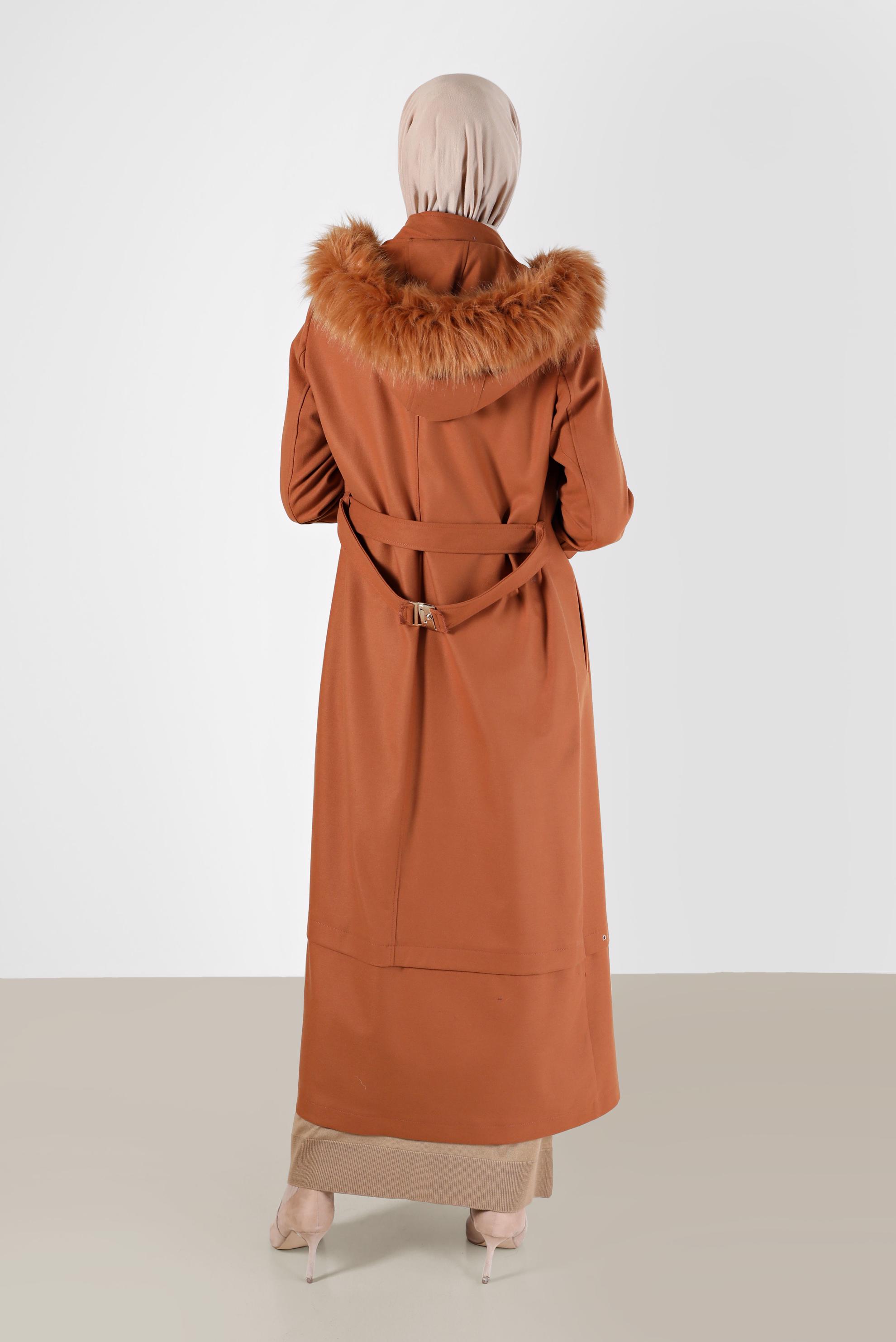 Vêtements hijab TABA MANTEAU À CAPUCHE FOURRURE CEINTURÉE 90215