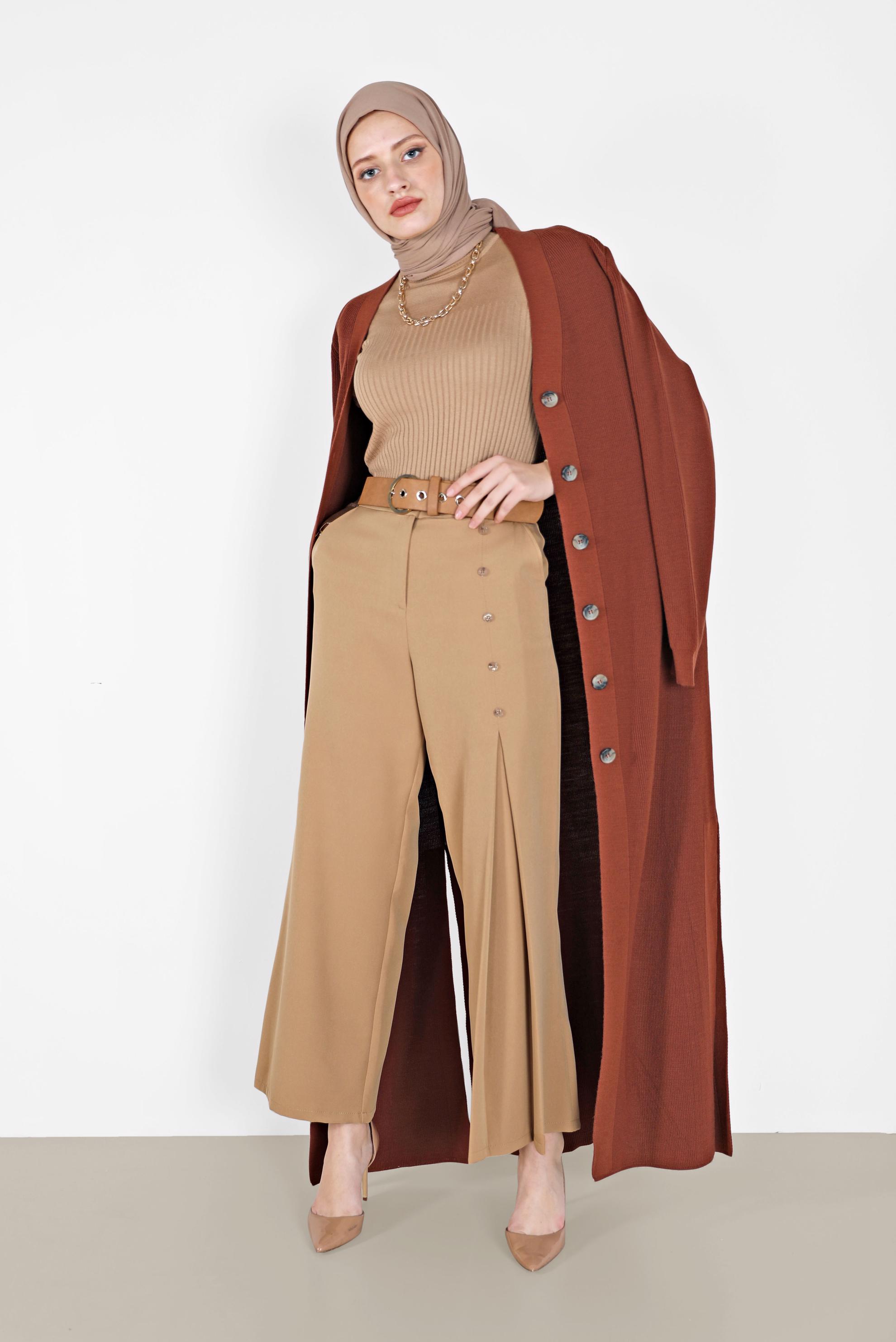 Tesettür giyim KAHVE DÜĞME DETAYLI GENİŞ KESİM PANTOLON 70267 