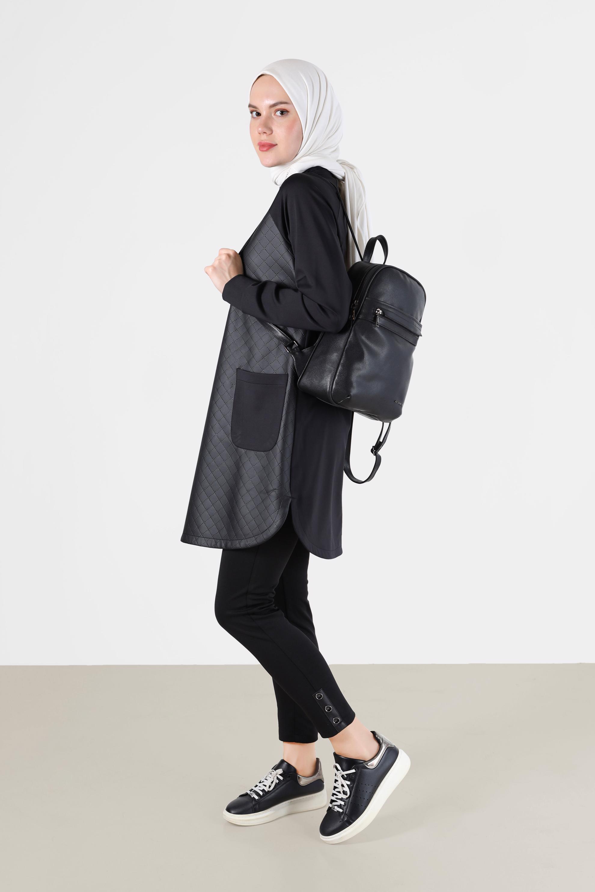 Tesettür giyim SİYAH DAR PAÇA DÜĞME DETAYLI PANTOLON 70305 