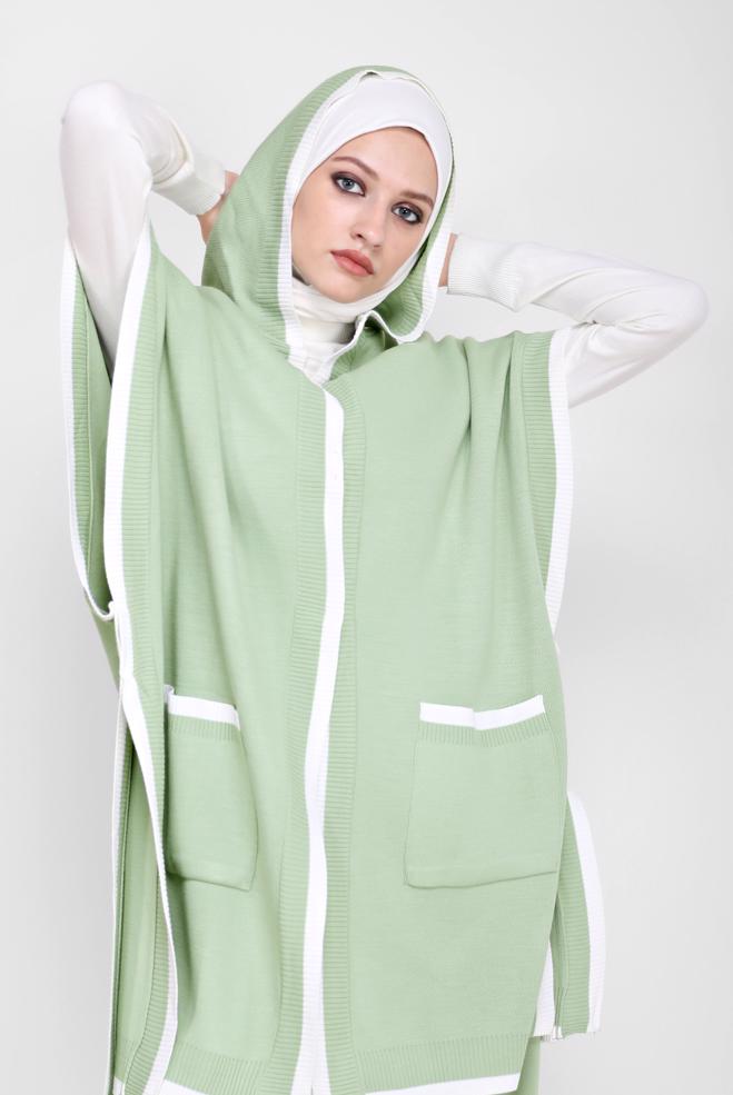 Tesettür giyim YEŞİL KAPÜŞONLU TRİKO PANÇO 42120  - ALVİNA