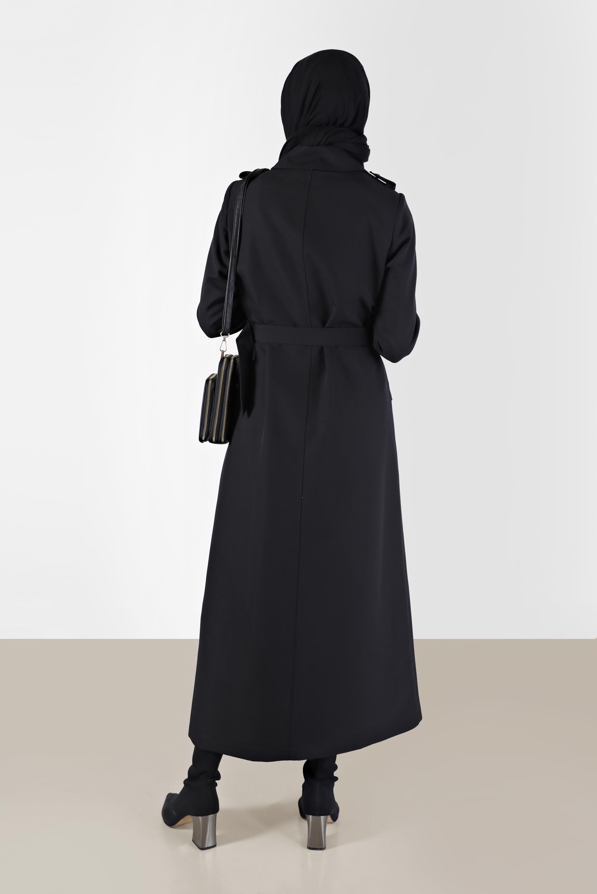 Tesettür giyim SİYAH LEOPAR DESEN DETAYLI KUŞAKLI PARDESÜ 10460