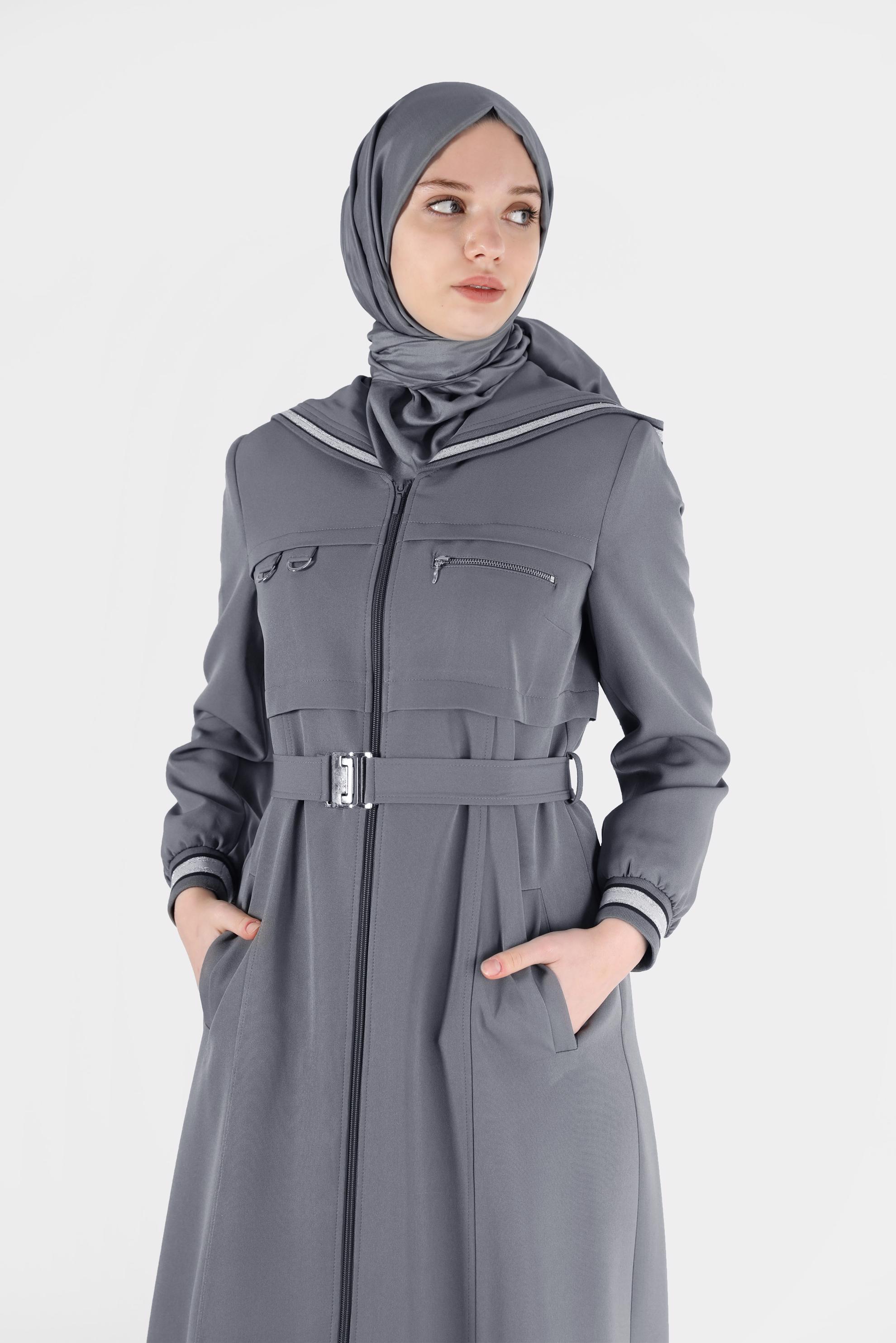 Tesettür giyim GRİ KEMERLİ KAPÜŞONLU PARDESÜ 10463	