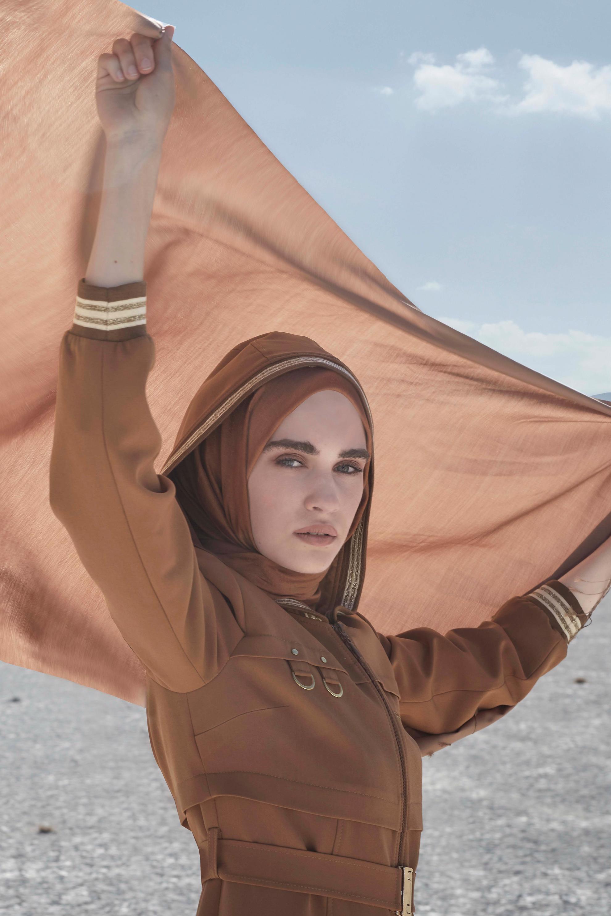 Vêtements hijab TABA COUCHE DE FINITION CEINTURE À CAPUCHE 10463