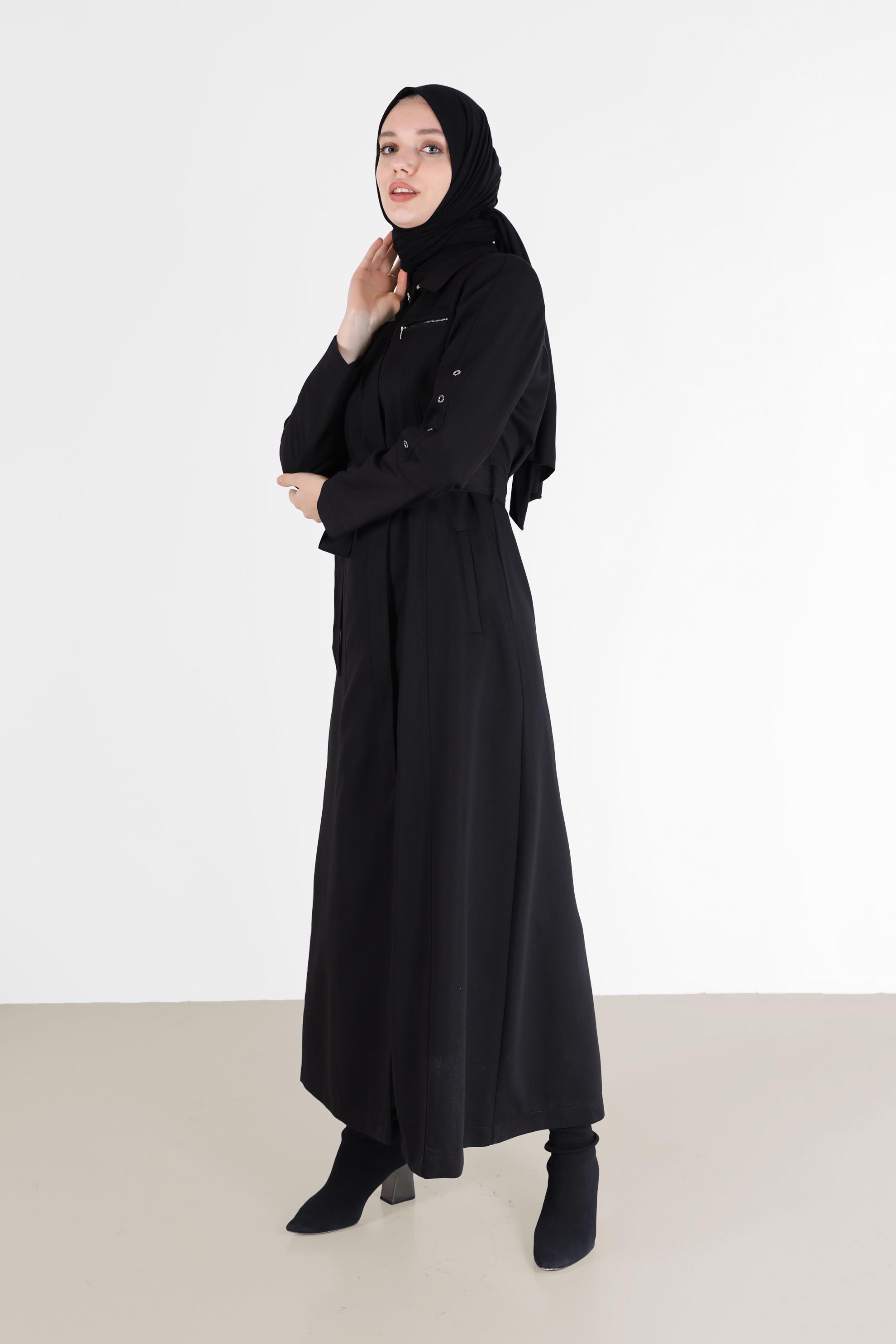 Tesettür giyim SİYAH KUŞGÖZÜ DETAYLI BELİ KUŞAKLI PARDESÜ 10480 