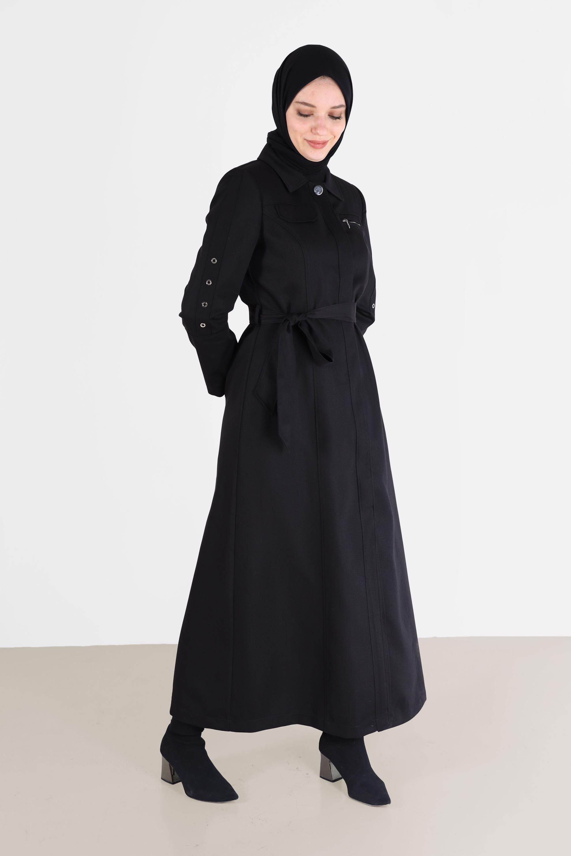 Tesettür giyim SİYAH KUŞGÖZÜ DETAYLI BELİ KUŞAKLI PARDESÜ 10480 