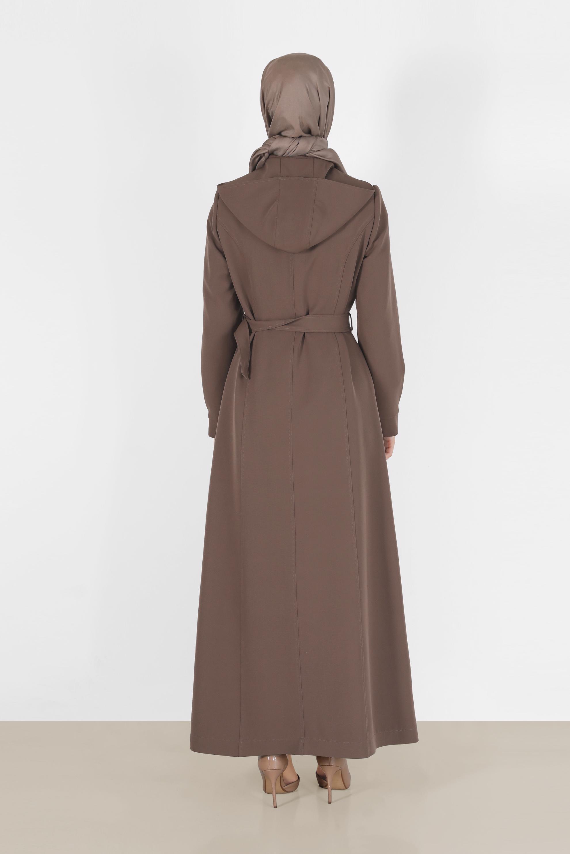 Tesettür giyim VİZON KUŞAKLI KAPÜŞONLU FERMUAR DETAYLI PARDESÜ 10481 