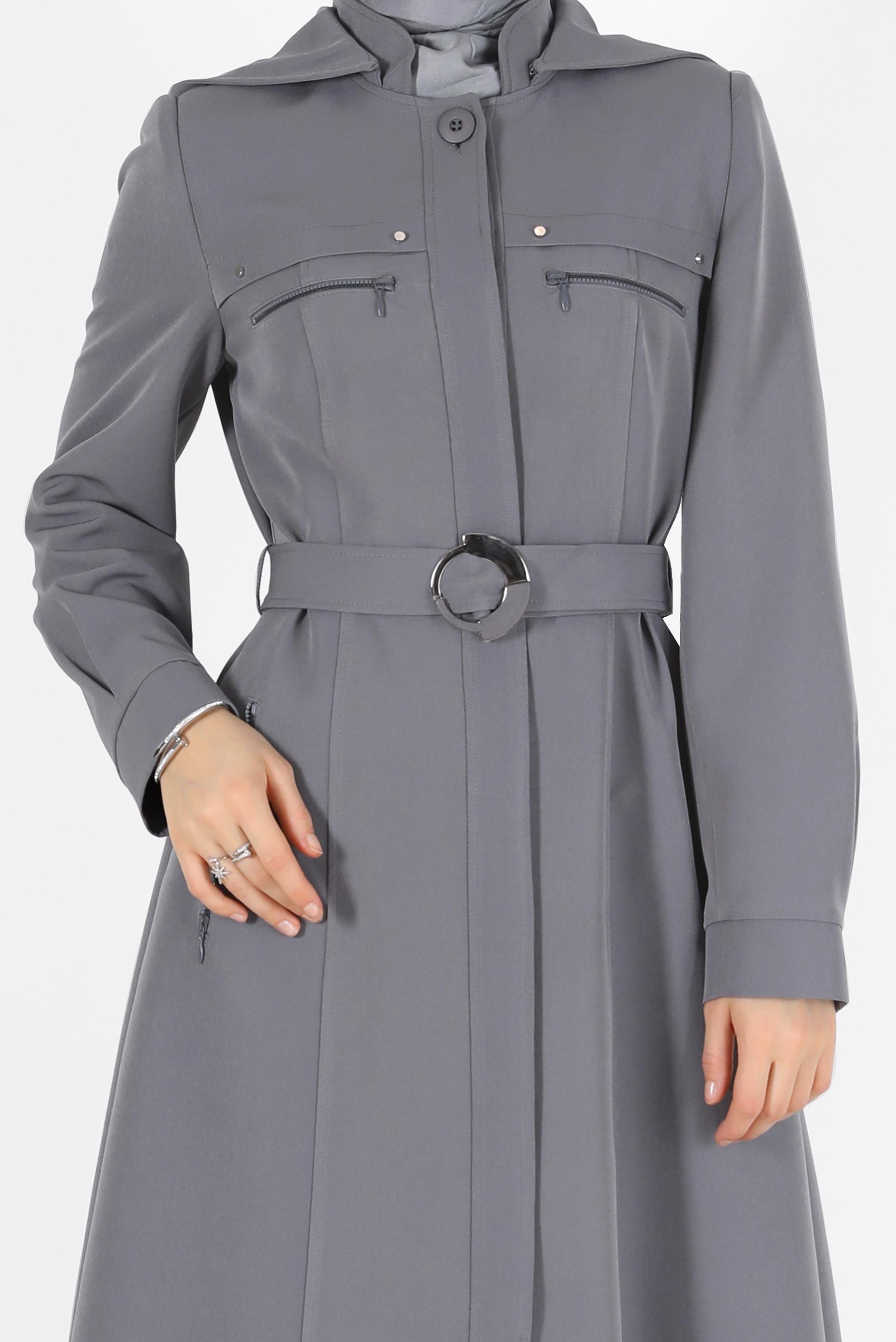 Tesettür giyim GRİ KUŞAKLI KAPÜŞONLU FERMUAR DETAYLI PARDESÜ 10481 