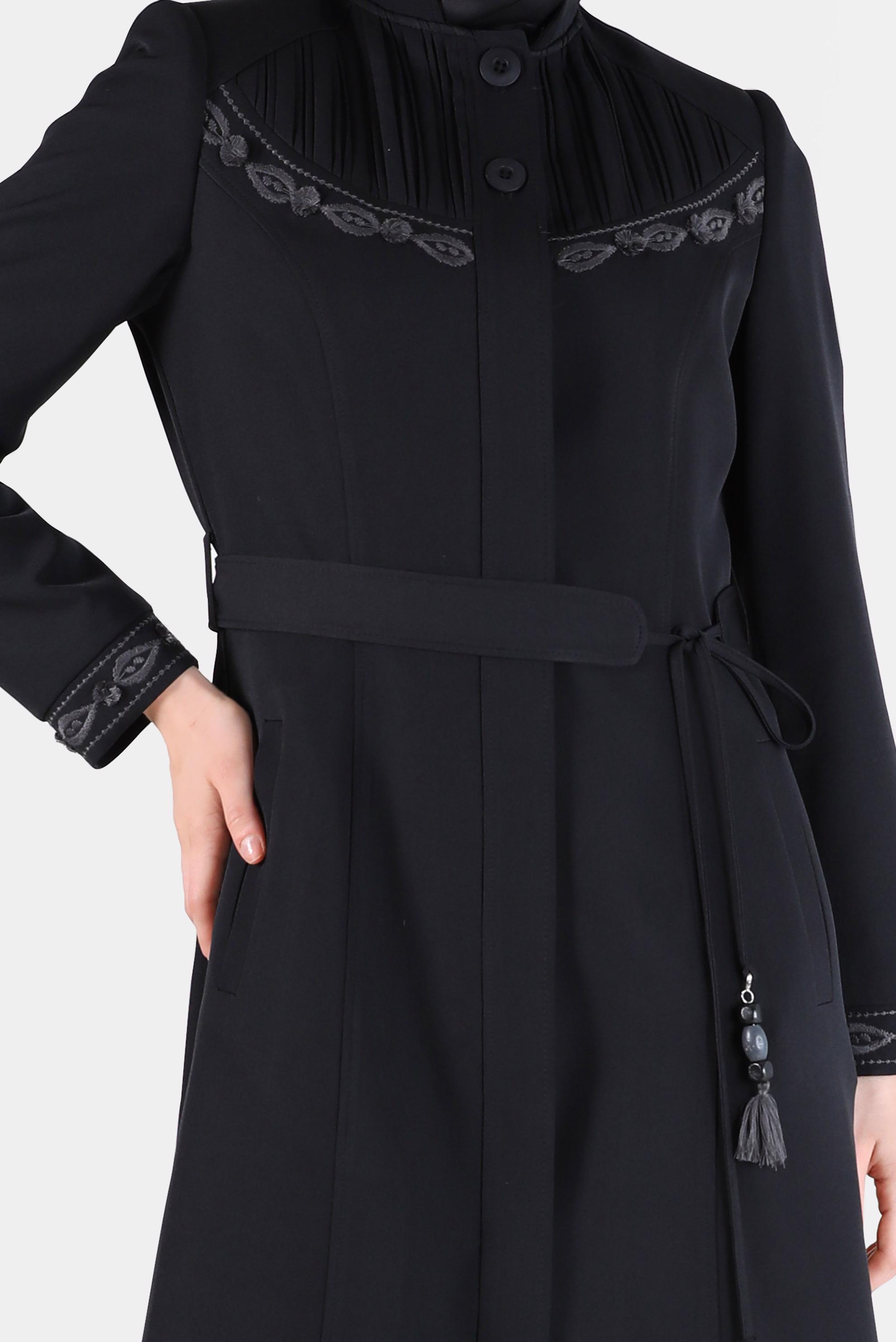 Hijab clothing BLACK EMBROIDERY DETAIL TOPCOAT 10487