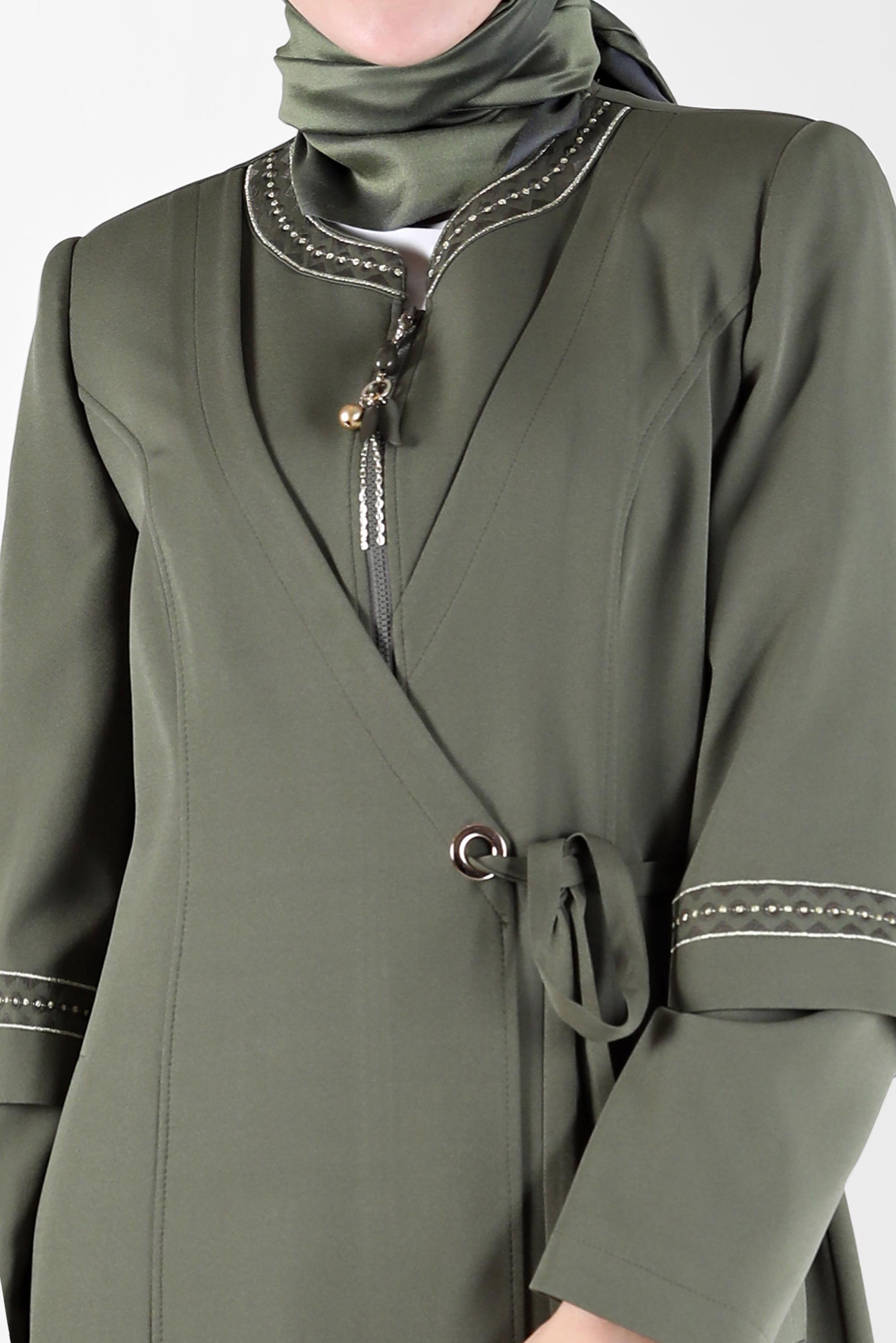 Tesettür giyim HAKİ ANVELOP KAPAMA DETAYLI NAKIŞLI PARDESÜ 10488 