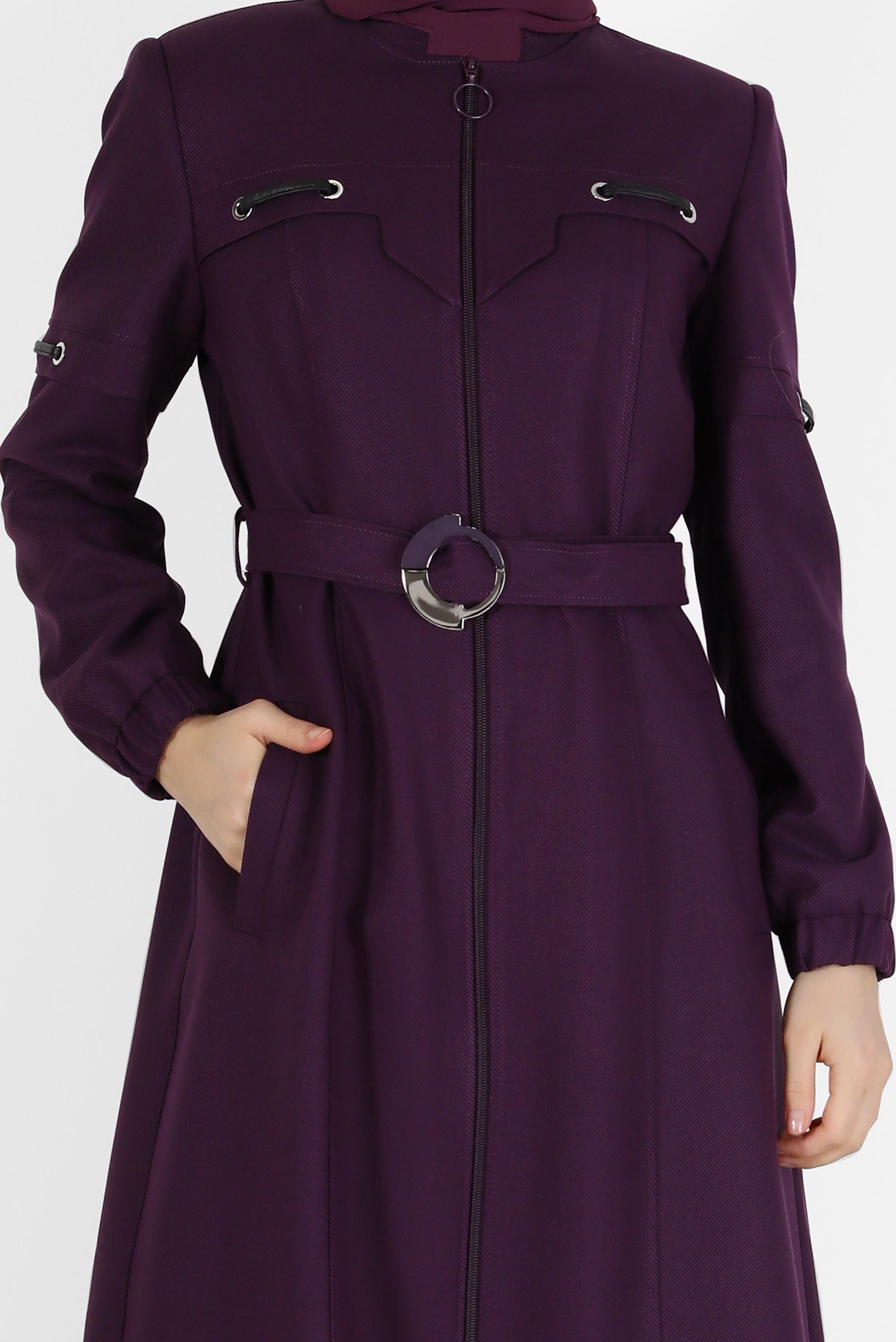 Tesettür giyim MOR MANŞETLERİ LASTİKLİ KEMERLİ FERMUARLI PARDESÜ 10489 