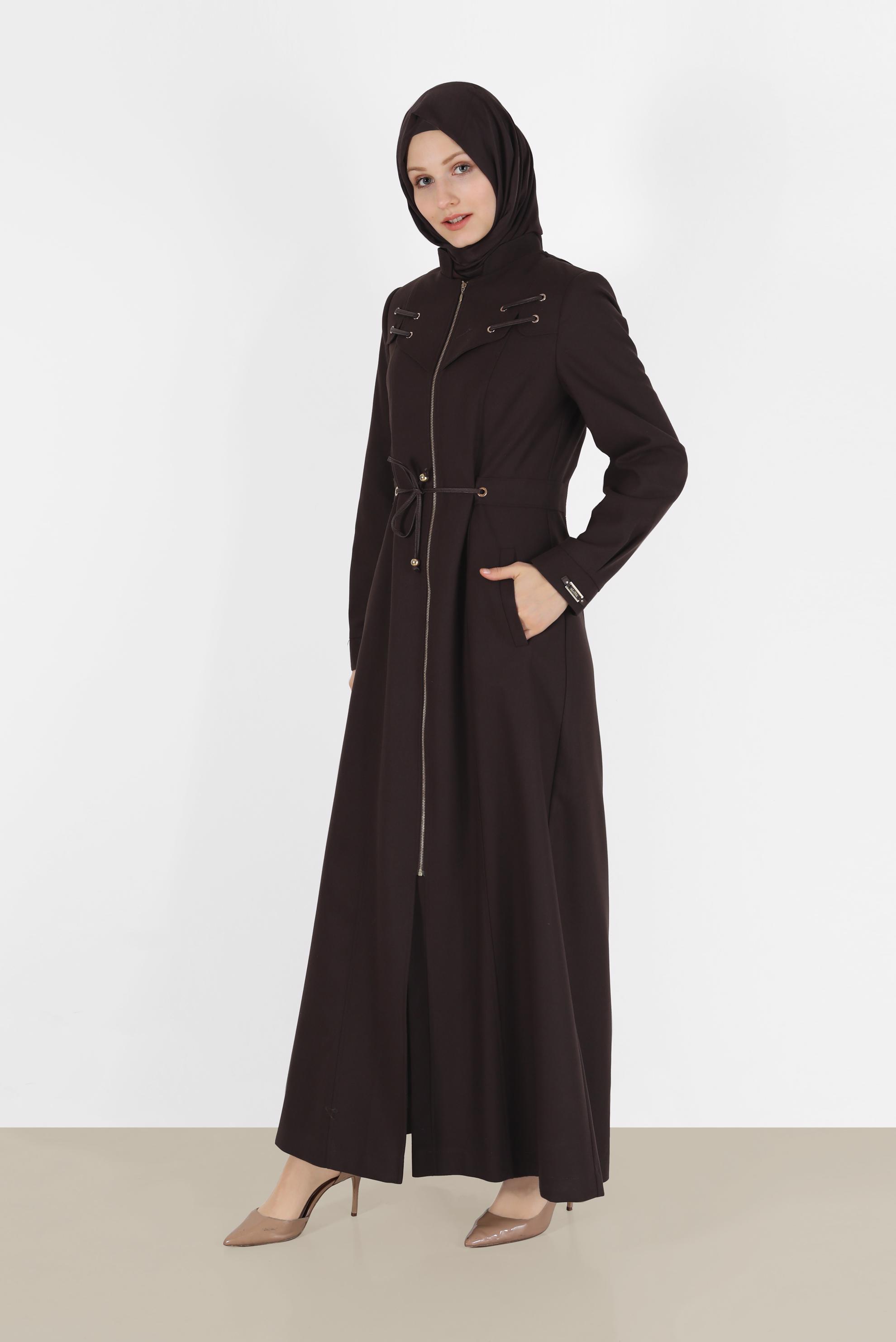 Tesettür giyim KAHVE KUŞGÖZÜ DETAYLI BELDEN BAĞLAMALI FERMUARLI PARDESÜ 10491 