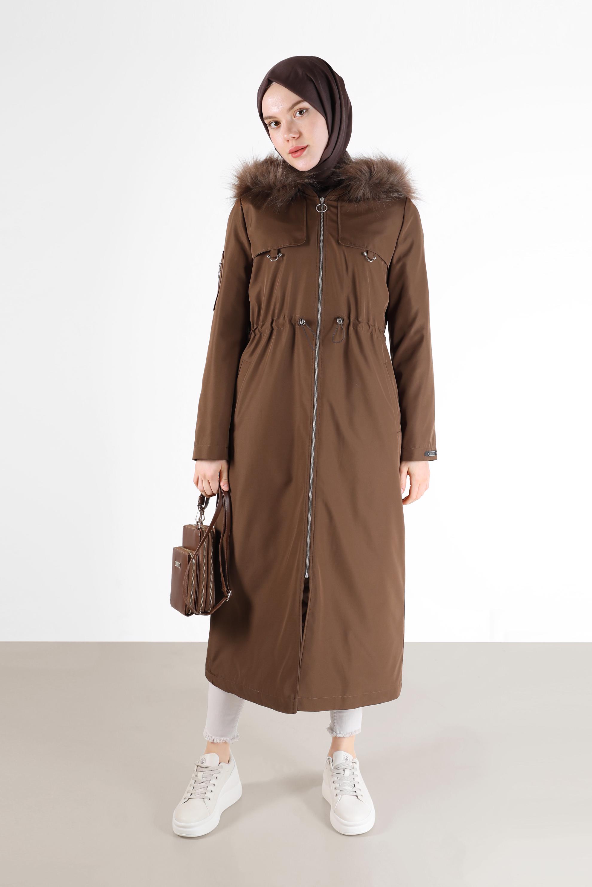 Vêtements hijab BRUN PARKA TAILLE FRONCÉE AVEC CAPUCHE FOURRURE 90237
