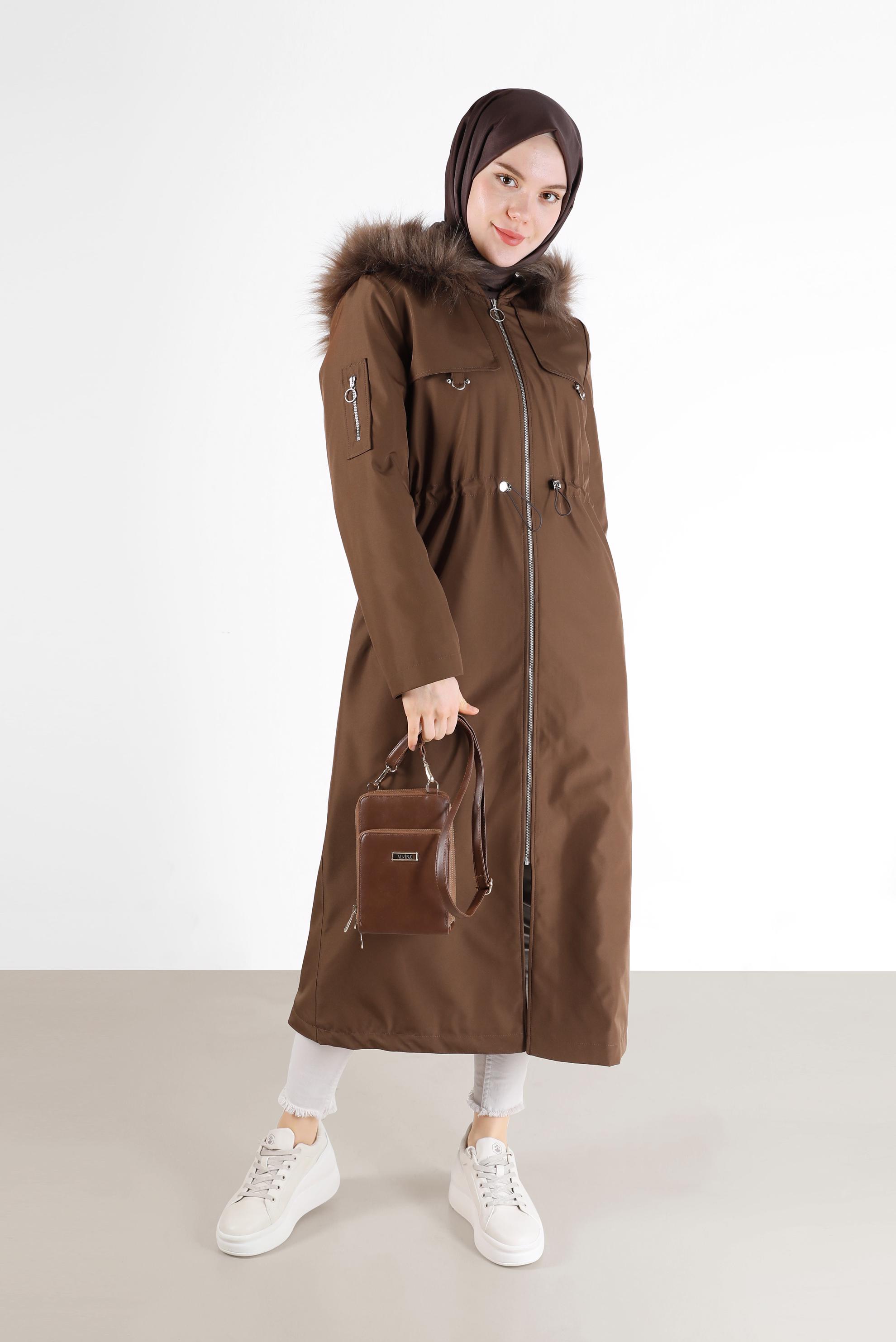 Vêtements hijab BRUN PARKA TAILLE FRONCÉE AVEC CAPUCHE FOURRURE 90237