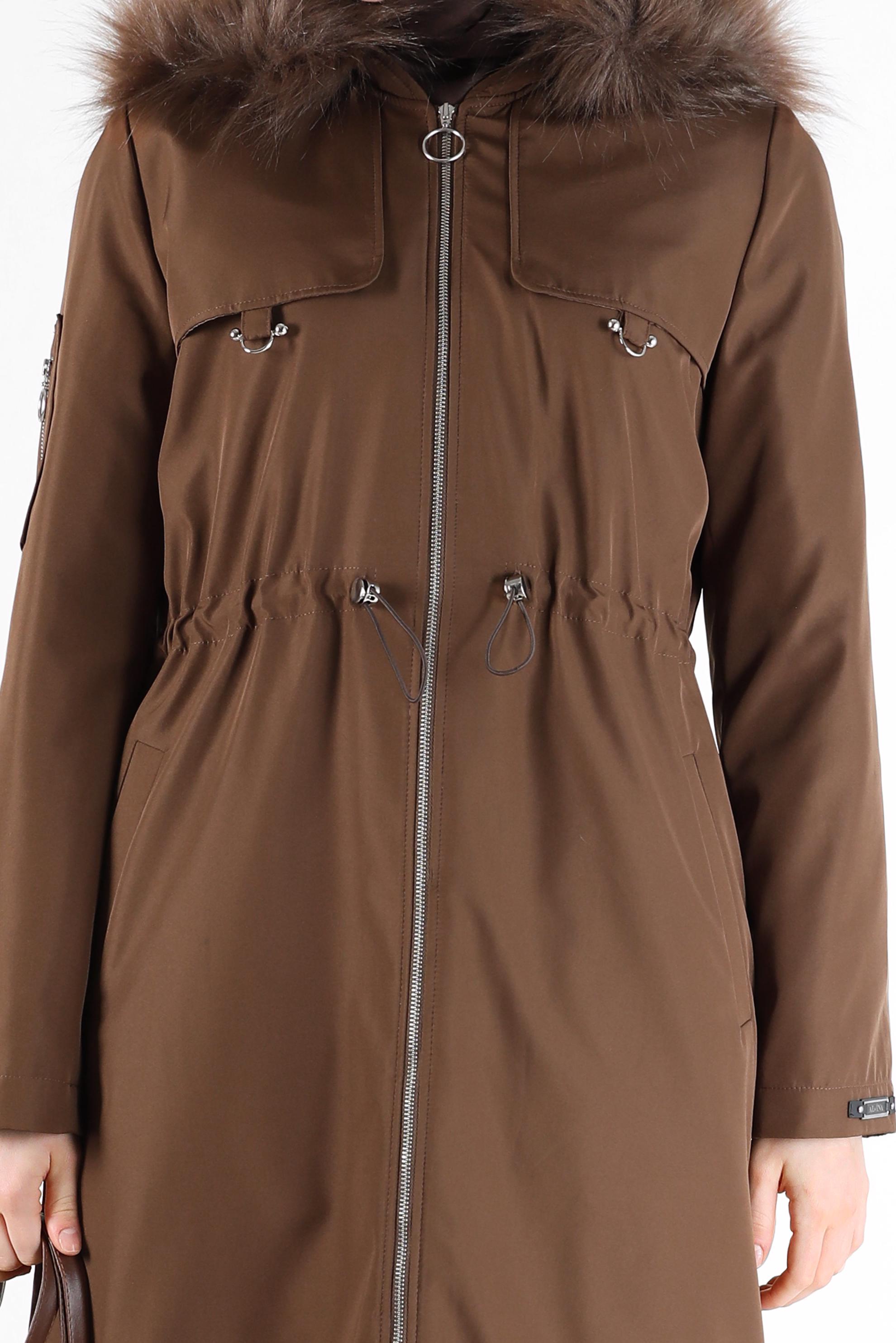 Vêtements hijab BRUN PARKA TAILLE FRONCÉE AVEC CAPUCHE FOURRURE 90237