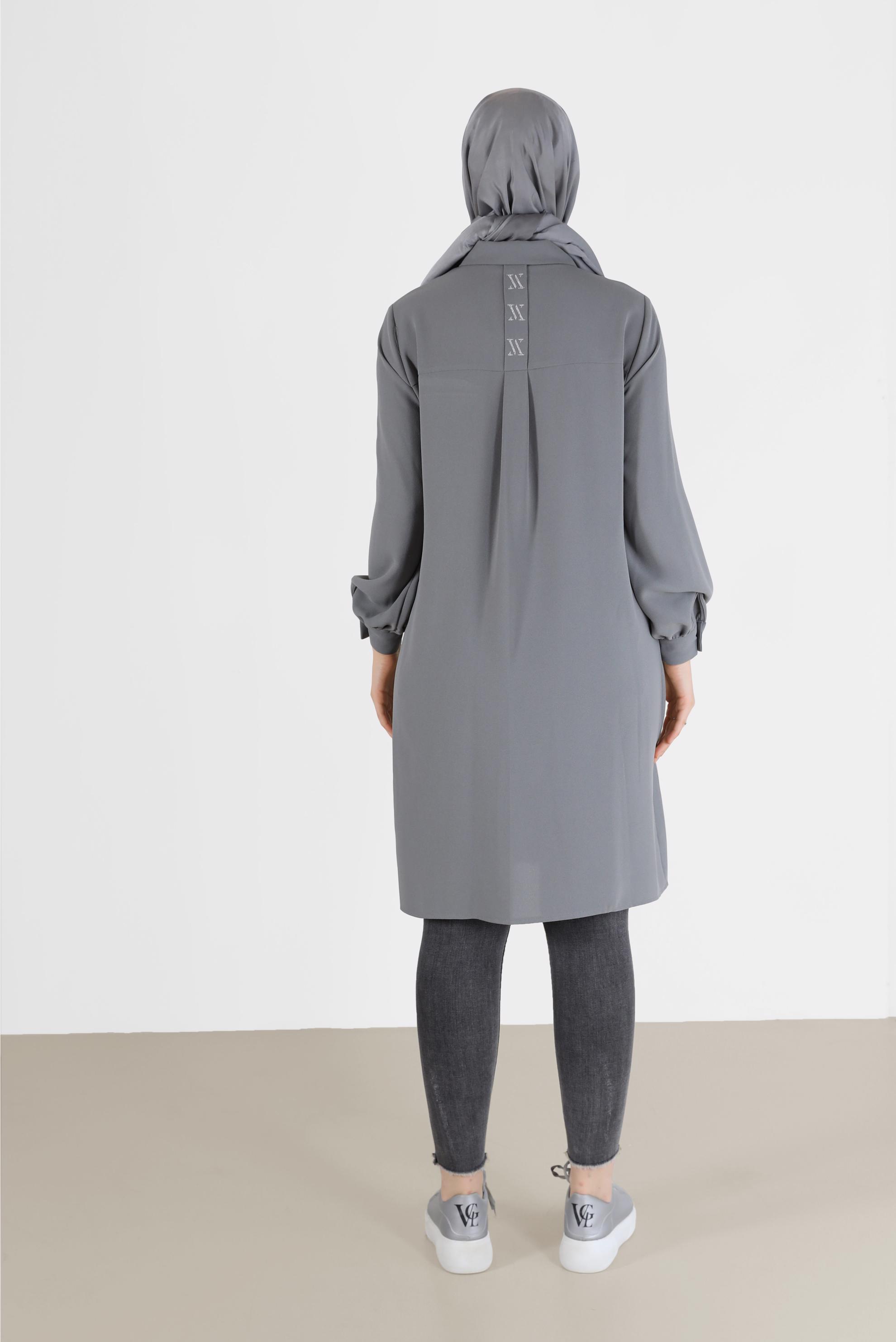 Tesettür giyim GRİ GİZLİ DÜĞMELİ KREP TUNİK 42288 