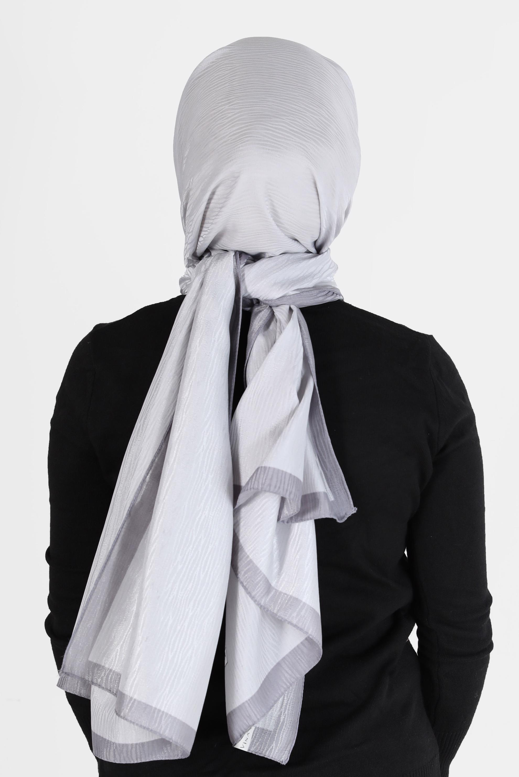 Tesettür giyim GÜMÜŞ ALVİNA AĞAÇKABUĞU MONOGRAM ŞAL 8093