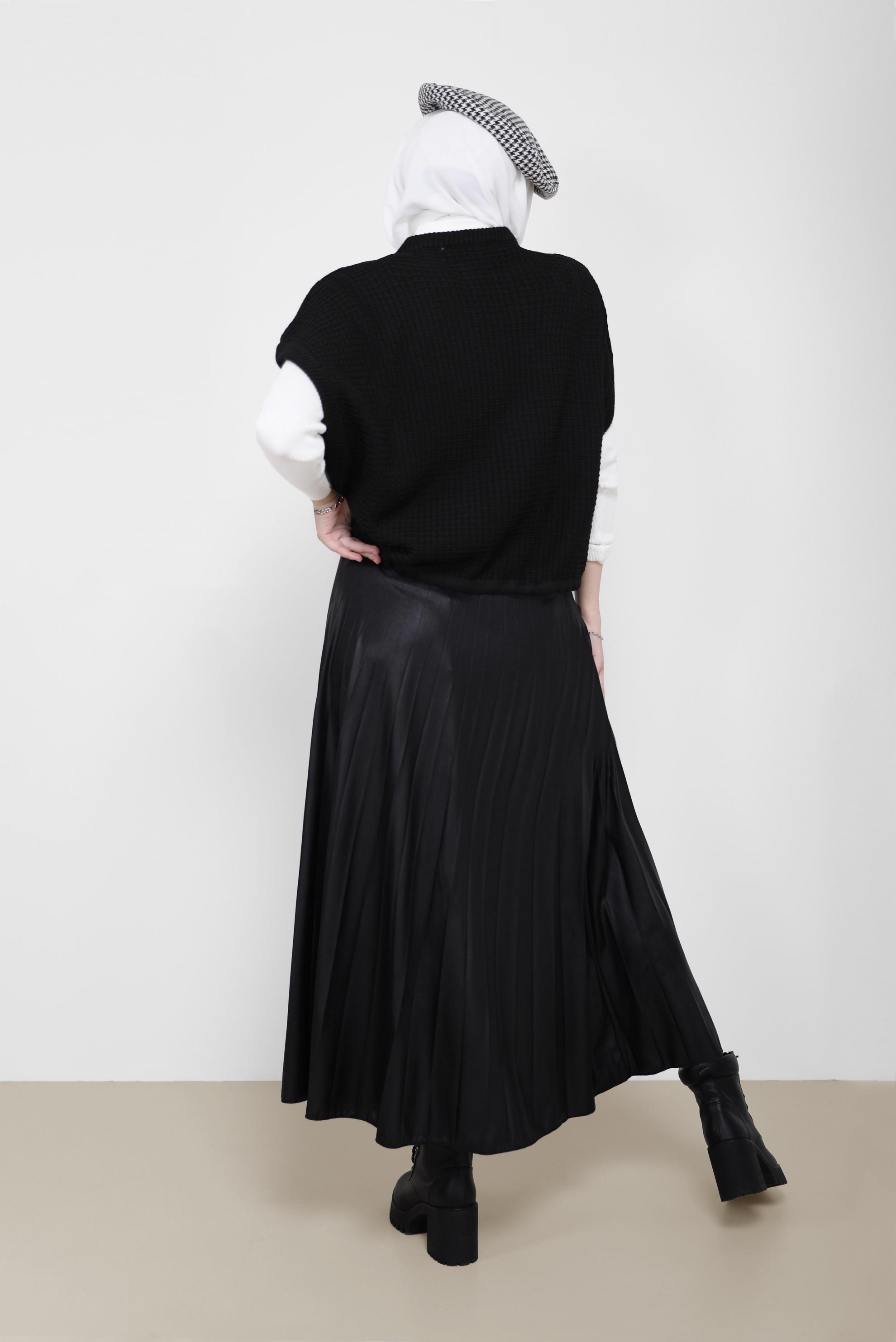 Tesettür giyim SİYAH KENDİNDEN DESENLİ BAĞLAMA DETAYLI TRİKO SÜVETER 42121 