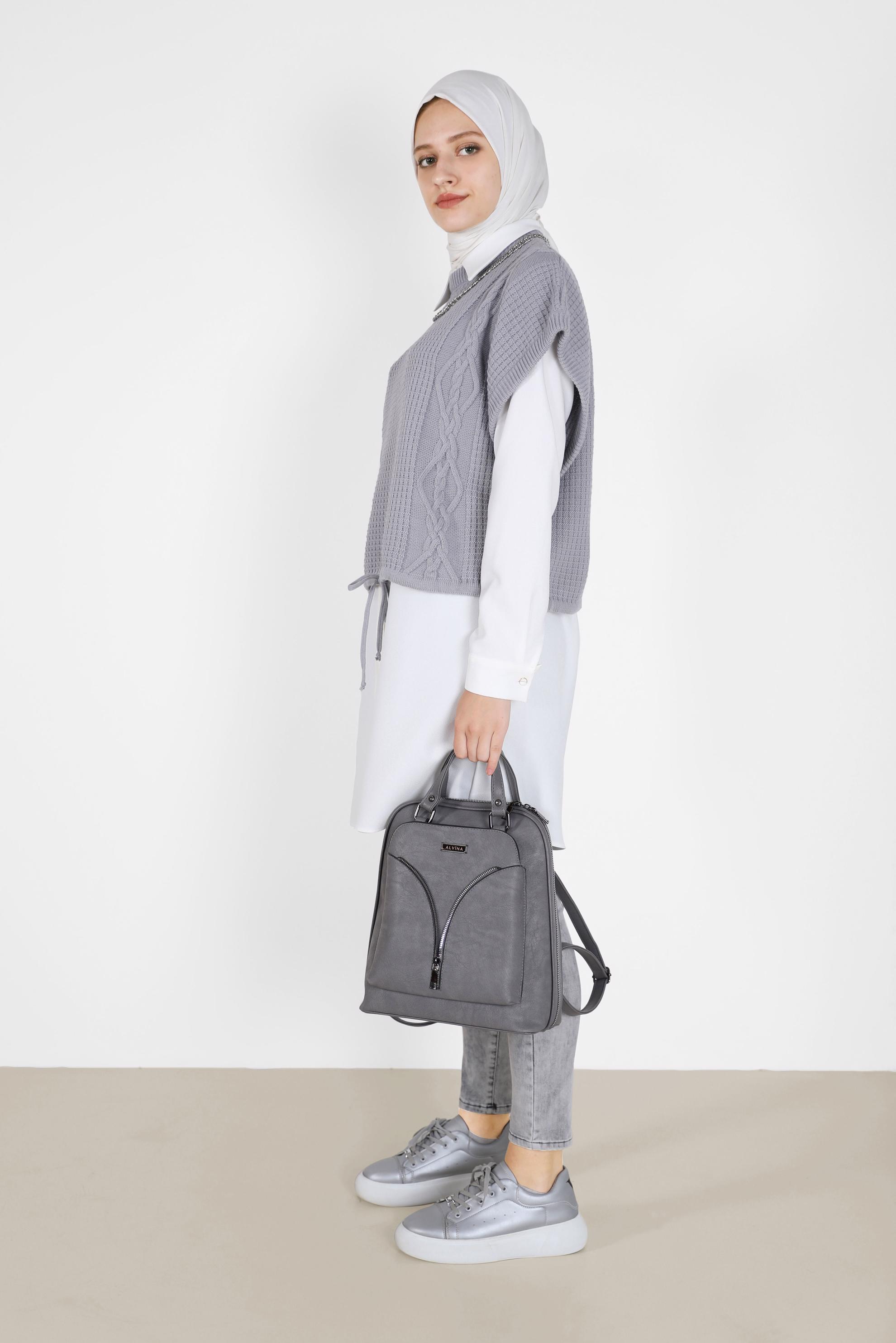 Tesettür giyim GRİ KENDİNDEN DESENLİ BAĞLAMA DETAYLI TRİKO SÜVETER 42121 