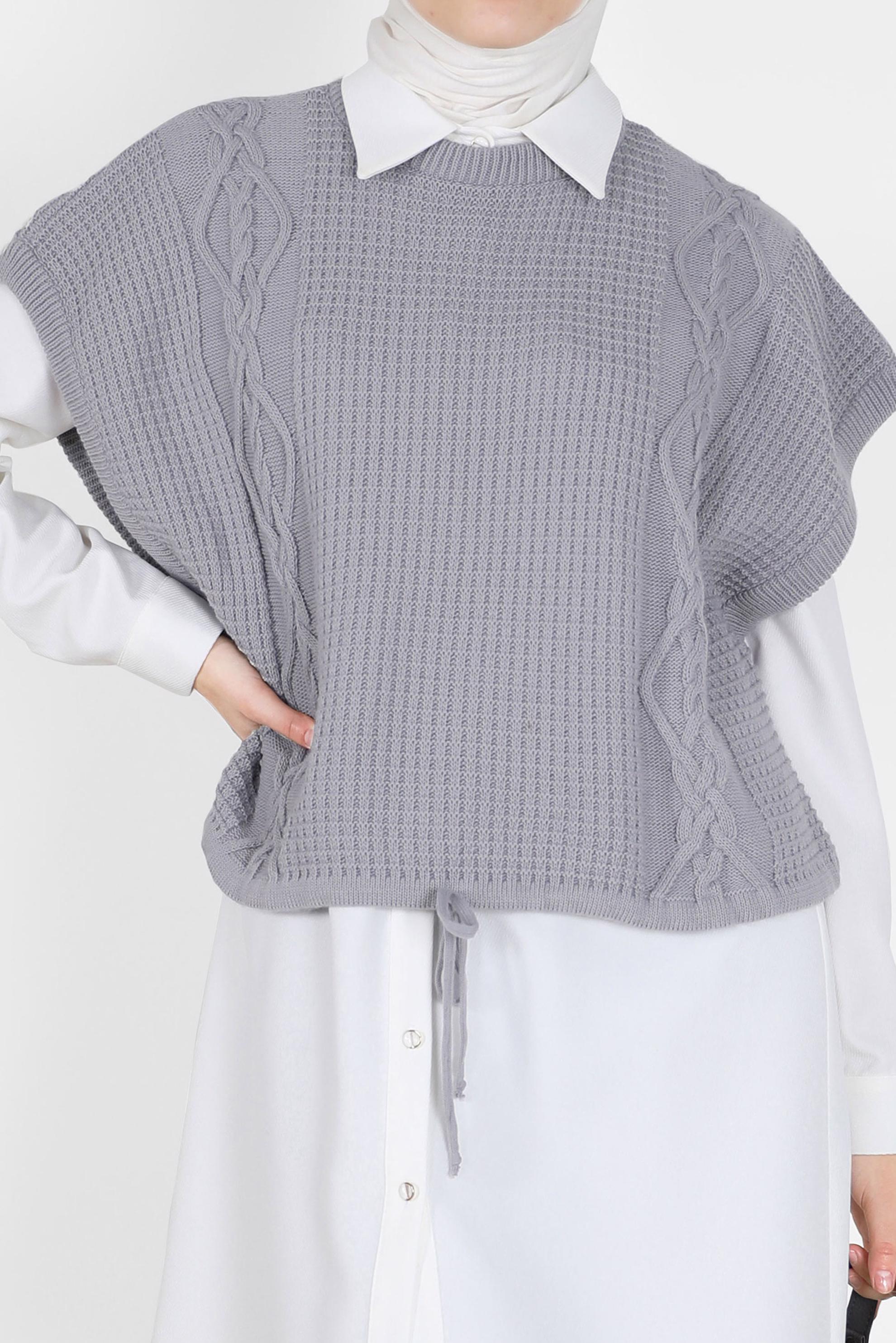 Tesettür giyim GRİ KENDİNDEN DESENLİ BAĞLAMA DETAYLI TRİKO SÜVETER 42121 