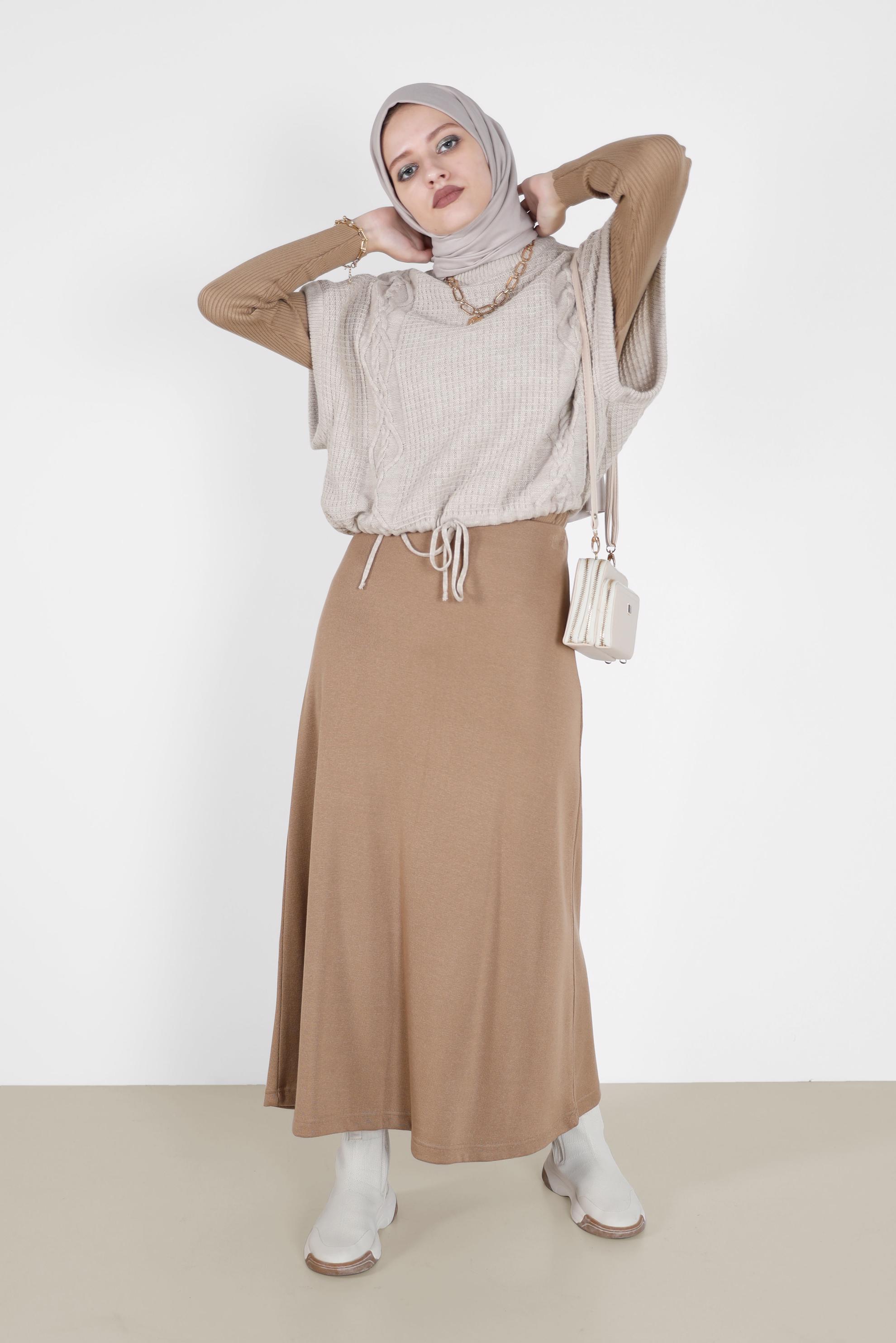 Tesettür giyim BEJ KENDİNDEN DESENLİ BAĞLAMA DETAYLI TRİKO SÜVETER 42121 