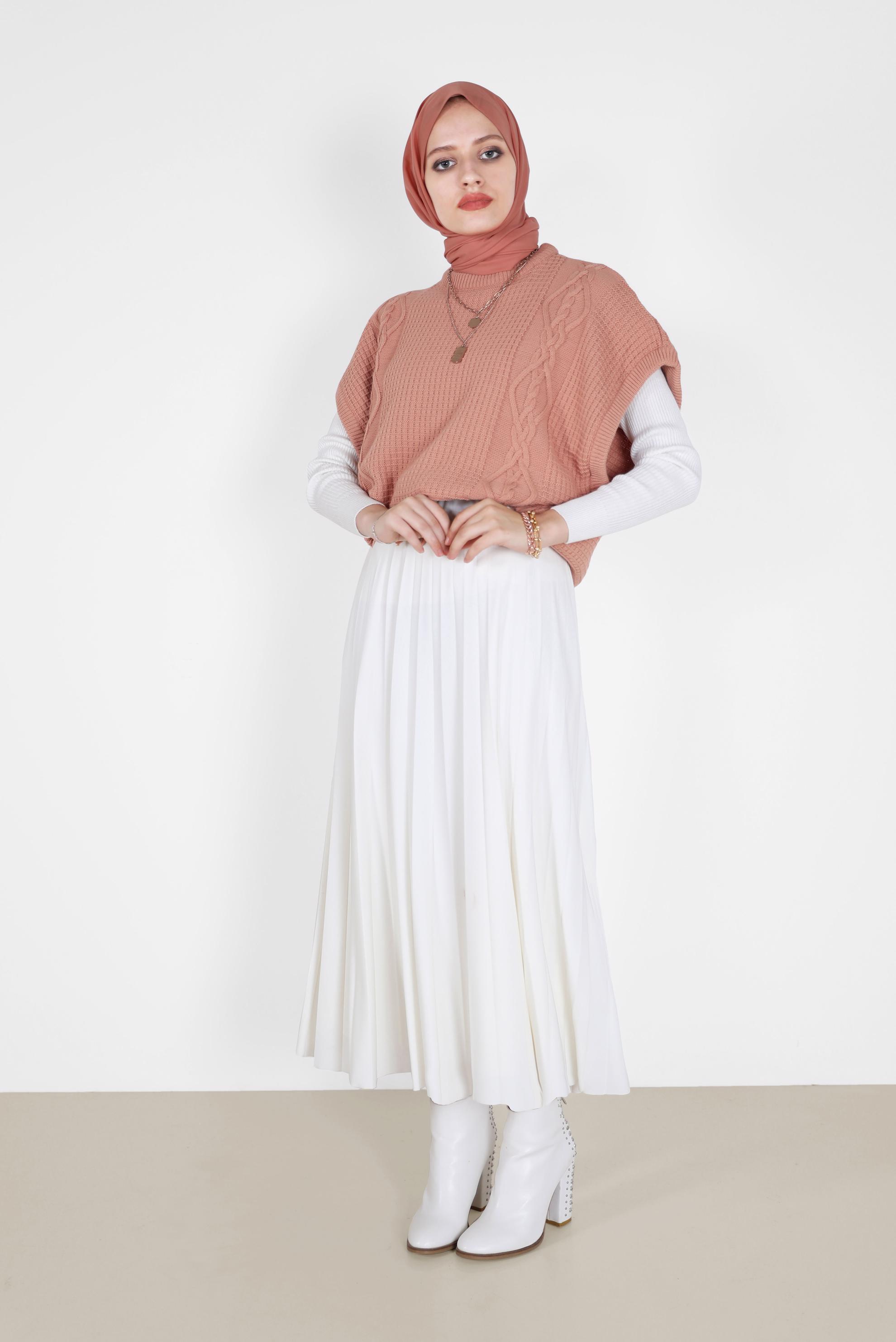 Tesettür giyim PUDRA KENDİNDEN DESENLİ BAĞLAMA DETAYLI TRİKO SÜVETER 42121 