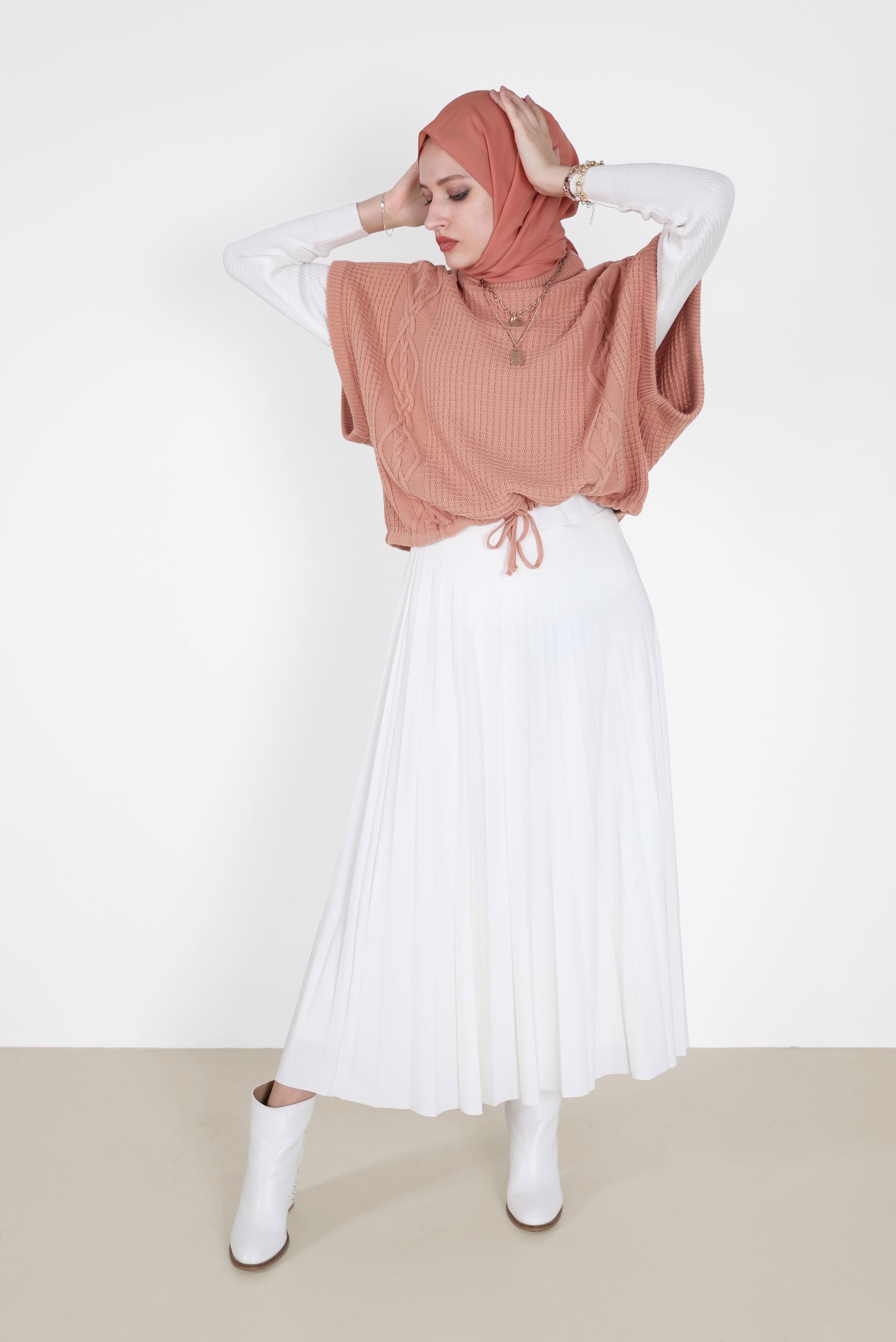 Tesettür giyim PUDRA KENDİNDEN DESENLİ BAĞLAMA DETAYLI TRİKO SÜVETER 42121 