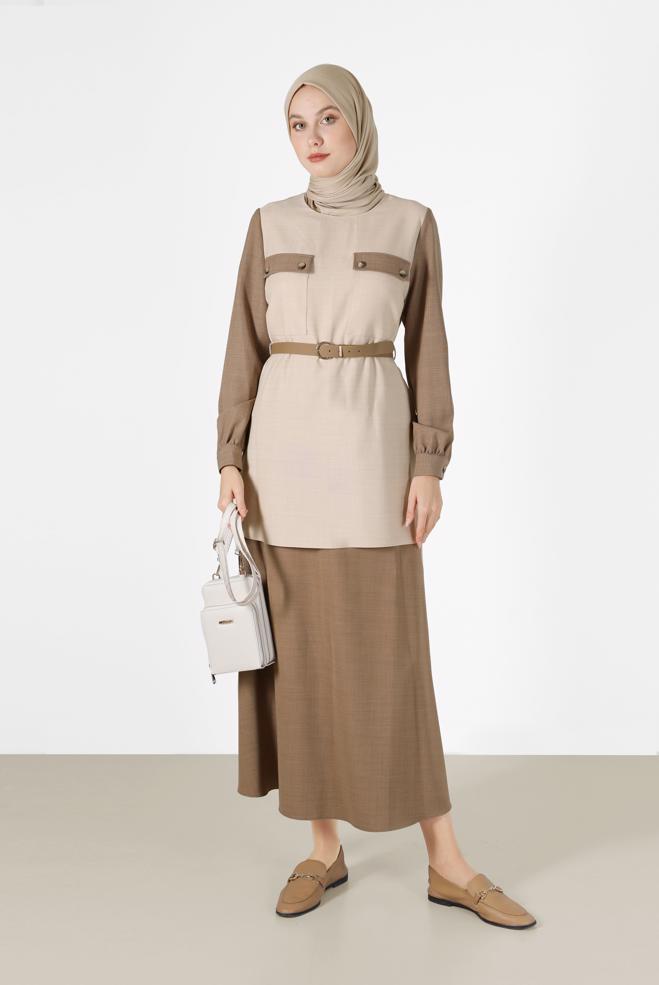 Vêtements hijab BRUN COSTUME JUPE 2 PIÈCES AVEC CEINTURE DÉTAIL POCHE 42170 - ALVİNA