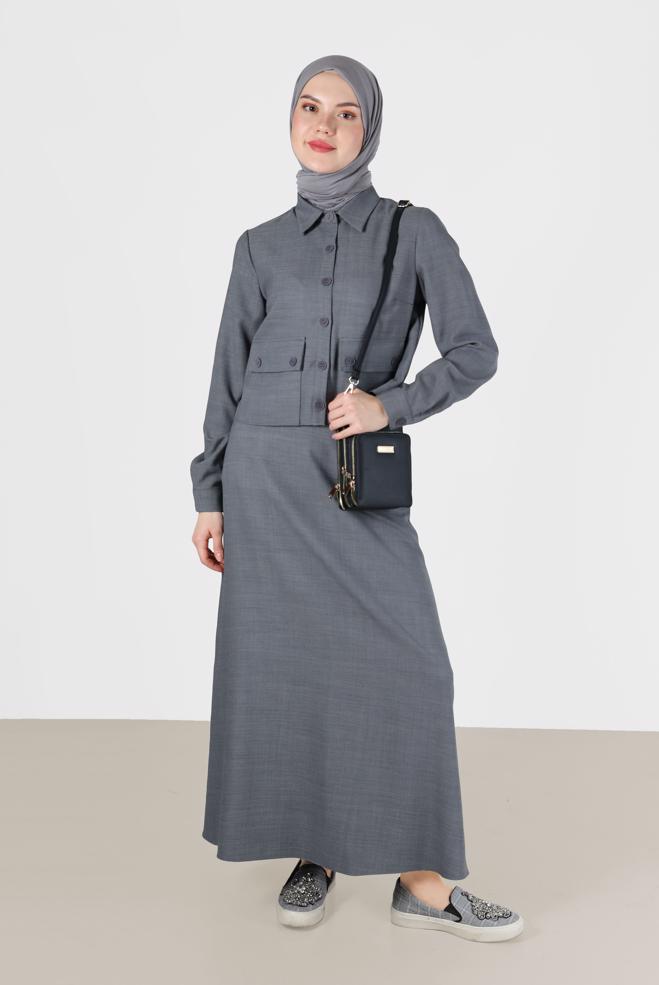 Tesettür giyim  DÜĞME DETAYLI CEPLİ İKİLİ ETEKLİ TAKIM 42197 - ALVİNA
