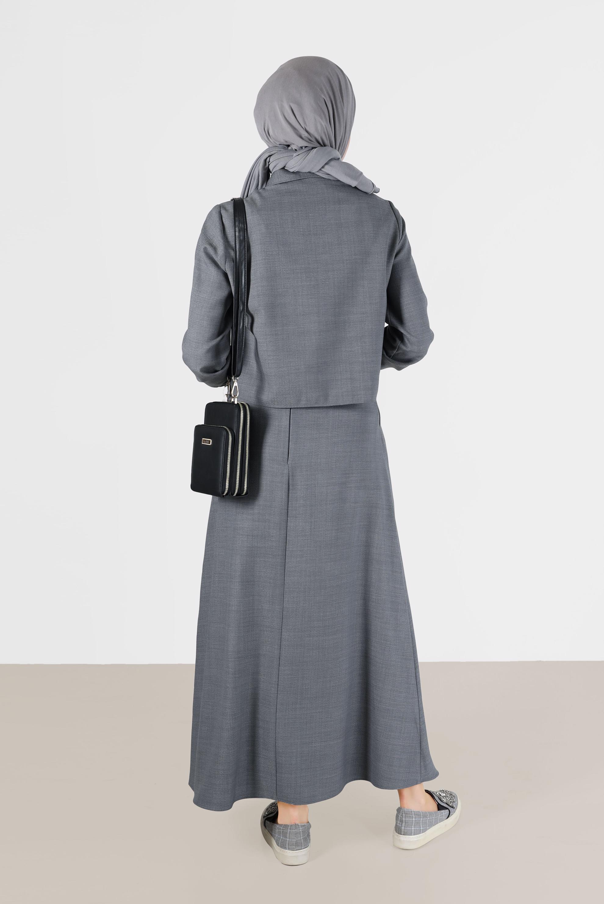 Tesettür giyim GRİ DÜĞME DETAYLI CEPLİ İKİLİ ETEKLİ TAKIM 42197