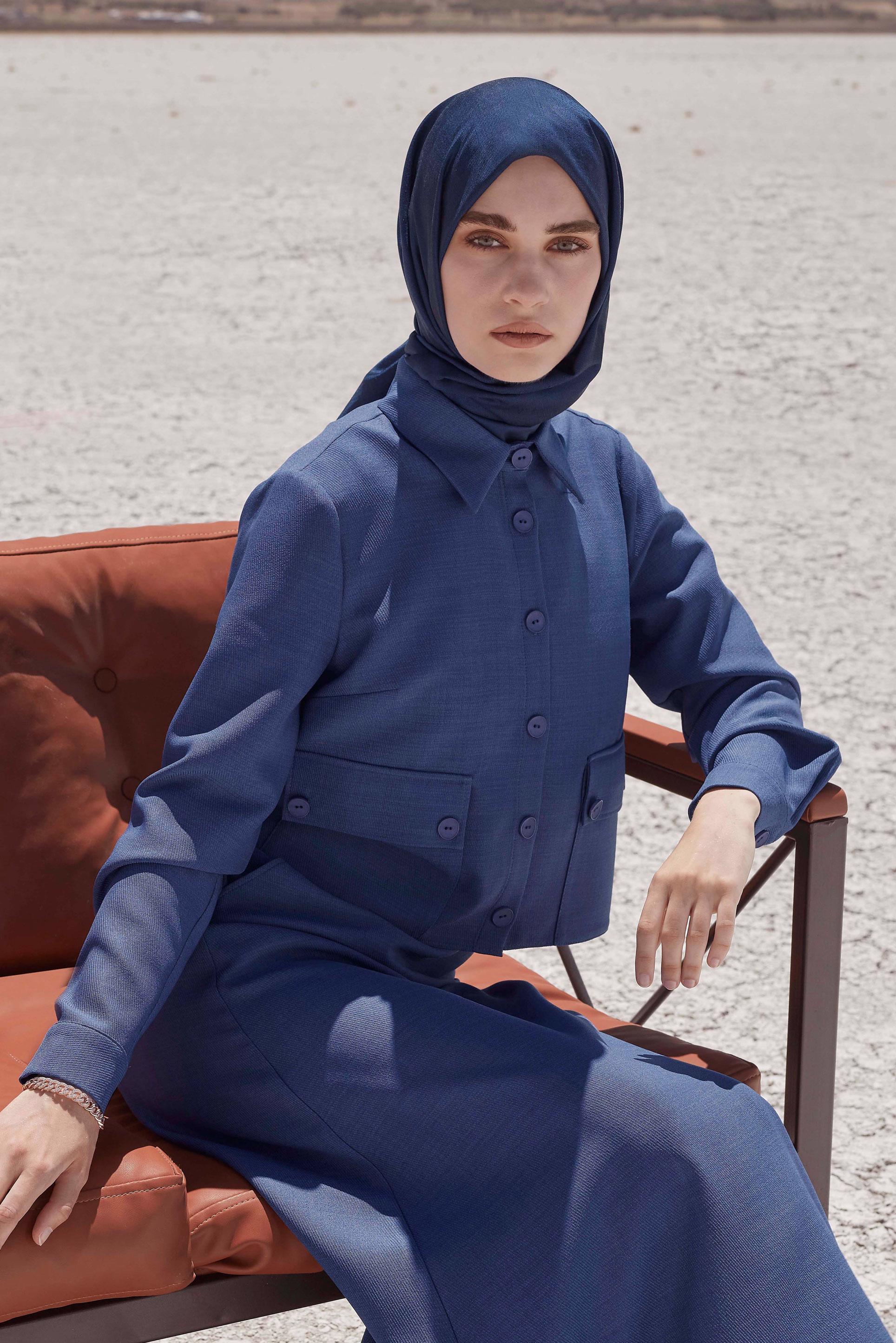 Tesettür giyim LACİVERT DÜĞME DETAYLI CEPLİ İKİLİ ETEKLİ TAKIM 42197